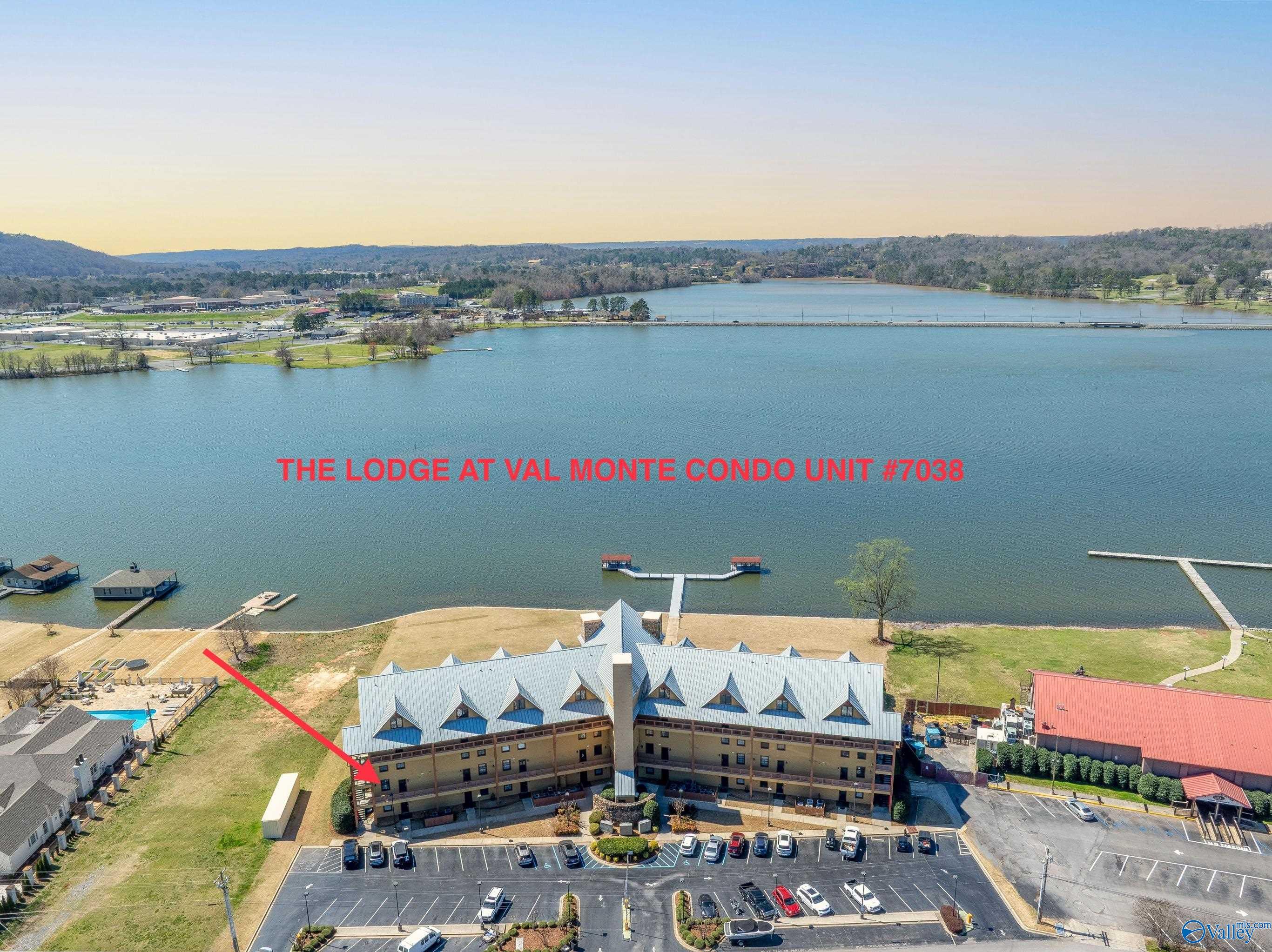 7038 Val Monte Drive #208, Guntersville, Alabama image 1
