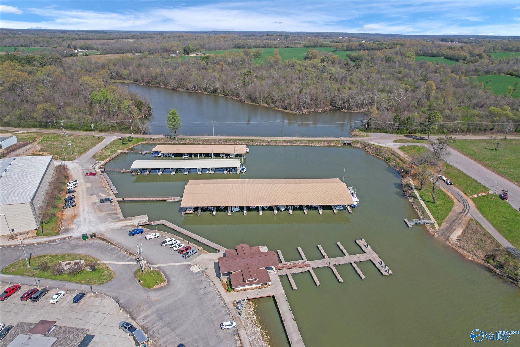 12100 Two Rivers Drive #C4, Athens, Alabama image 37