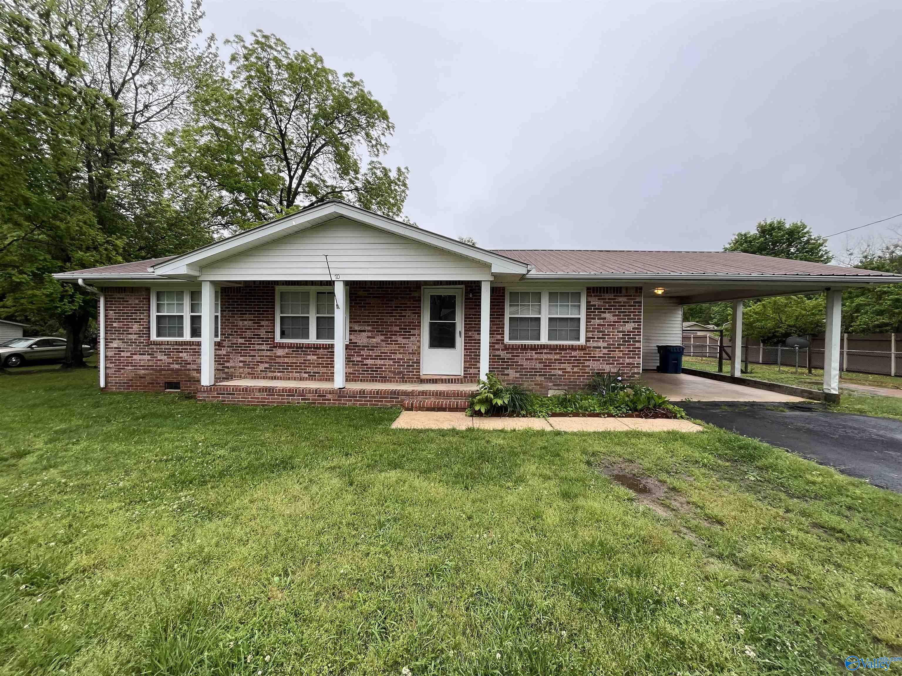 70 Dean Drive, Boaz, Alabama image 1