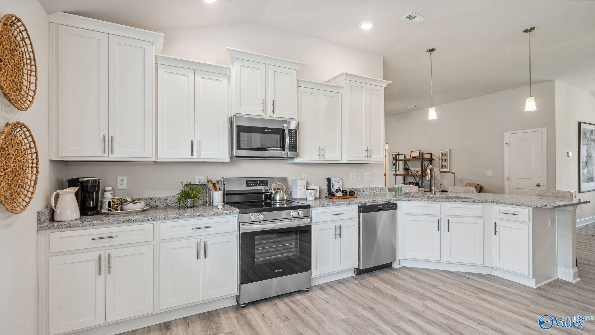 205 Rim Rock Circle