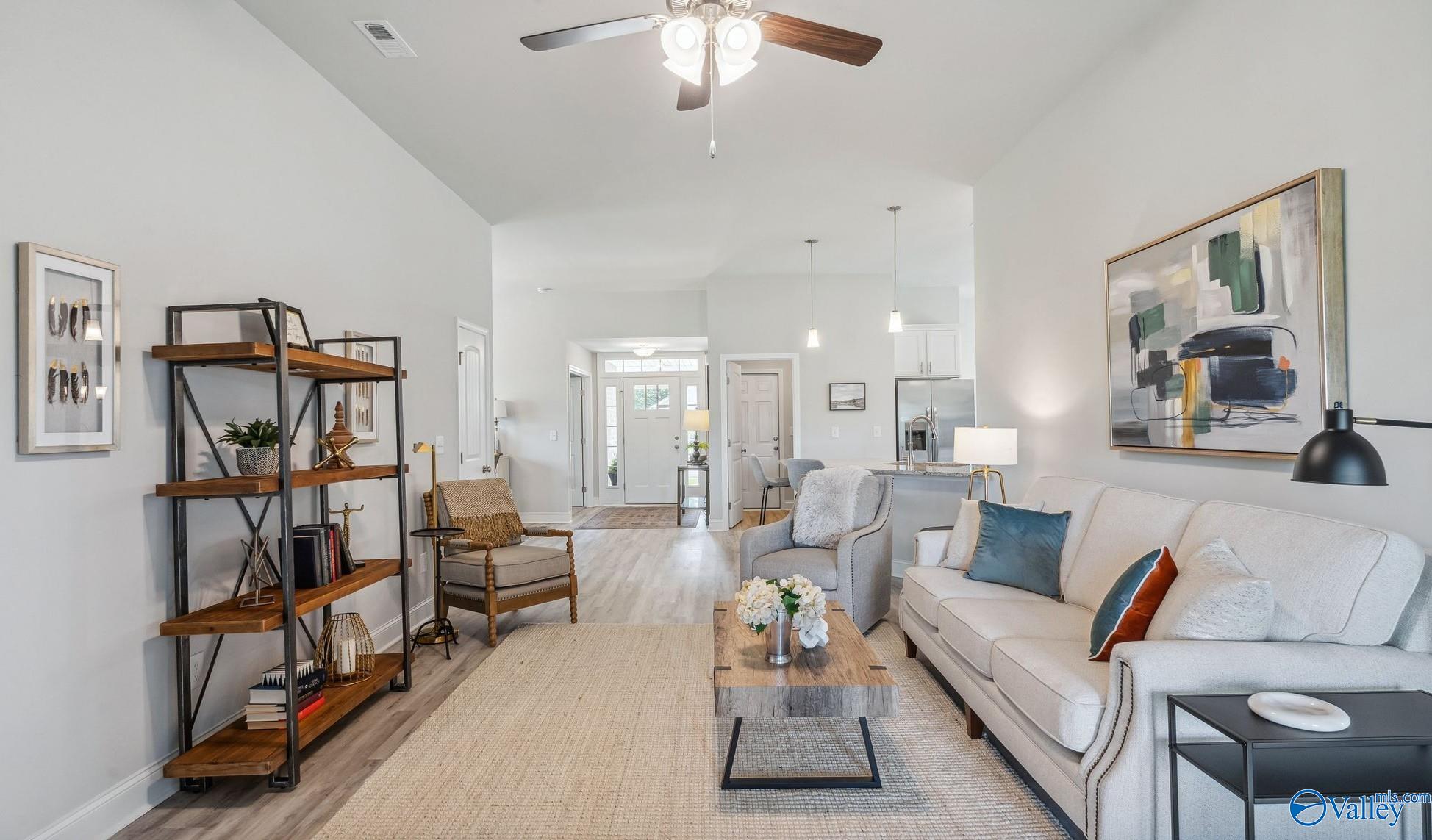 205 Rim Rock Circle
