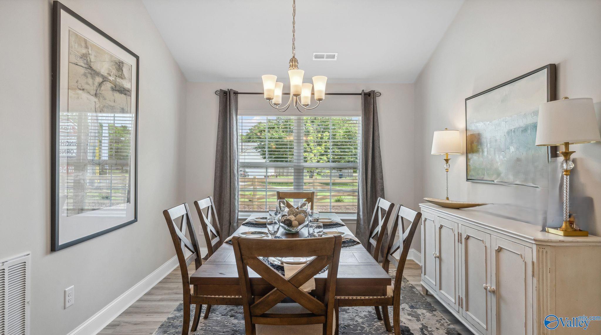 205 Rim Rock Circle