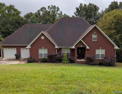 Homes For Sale - 6075 Chula Vista Road<br/> Gadsden, AL 35907