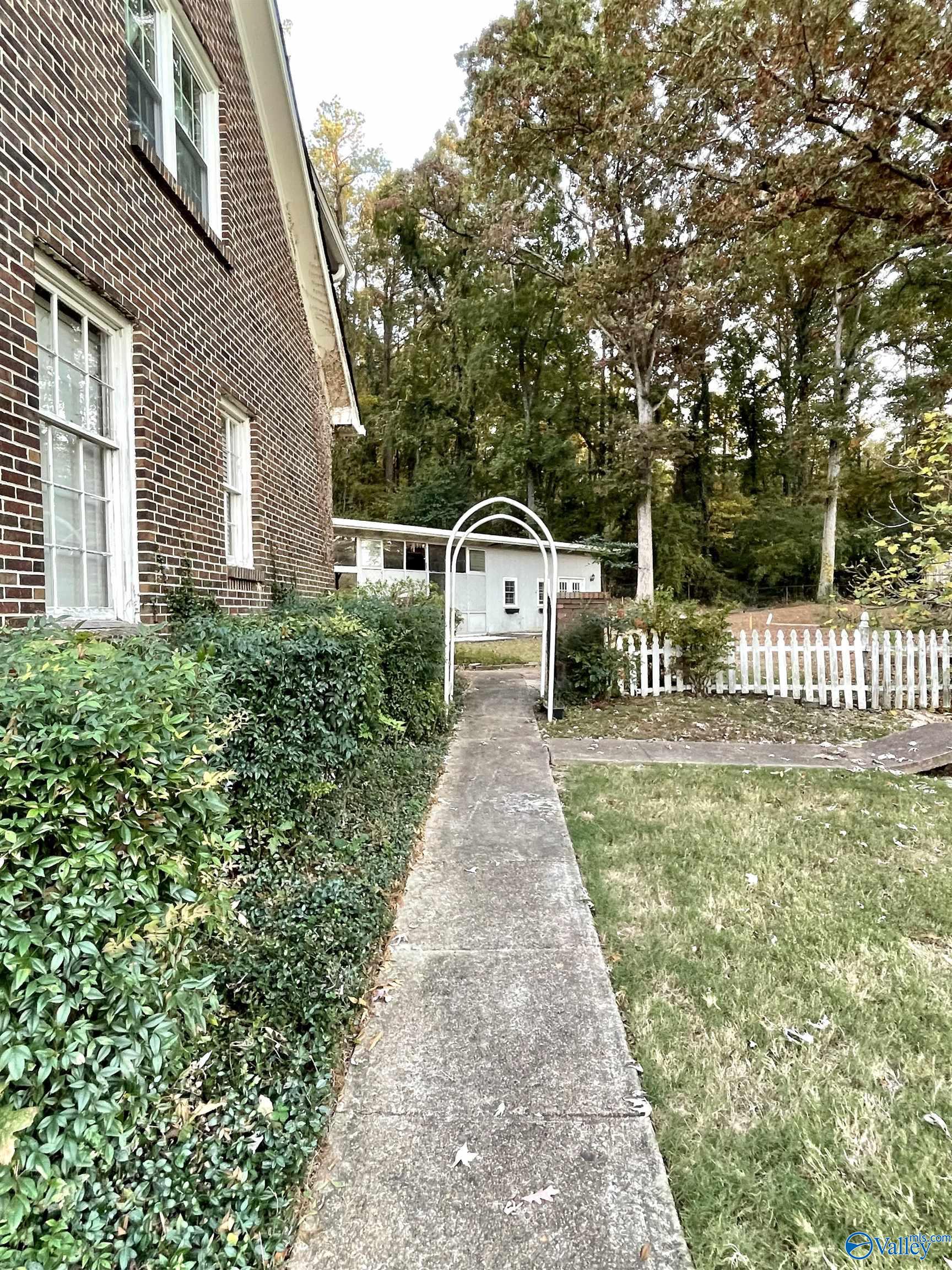 100 Norwood Drive, Rainbow City, Alabama image 9