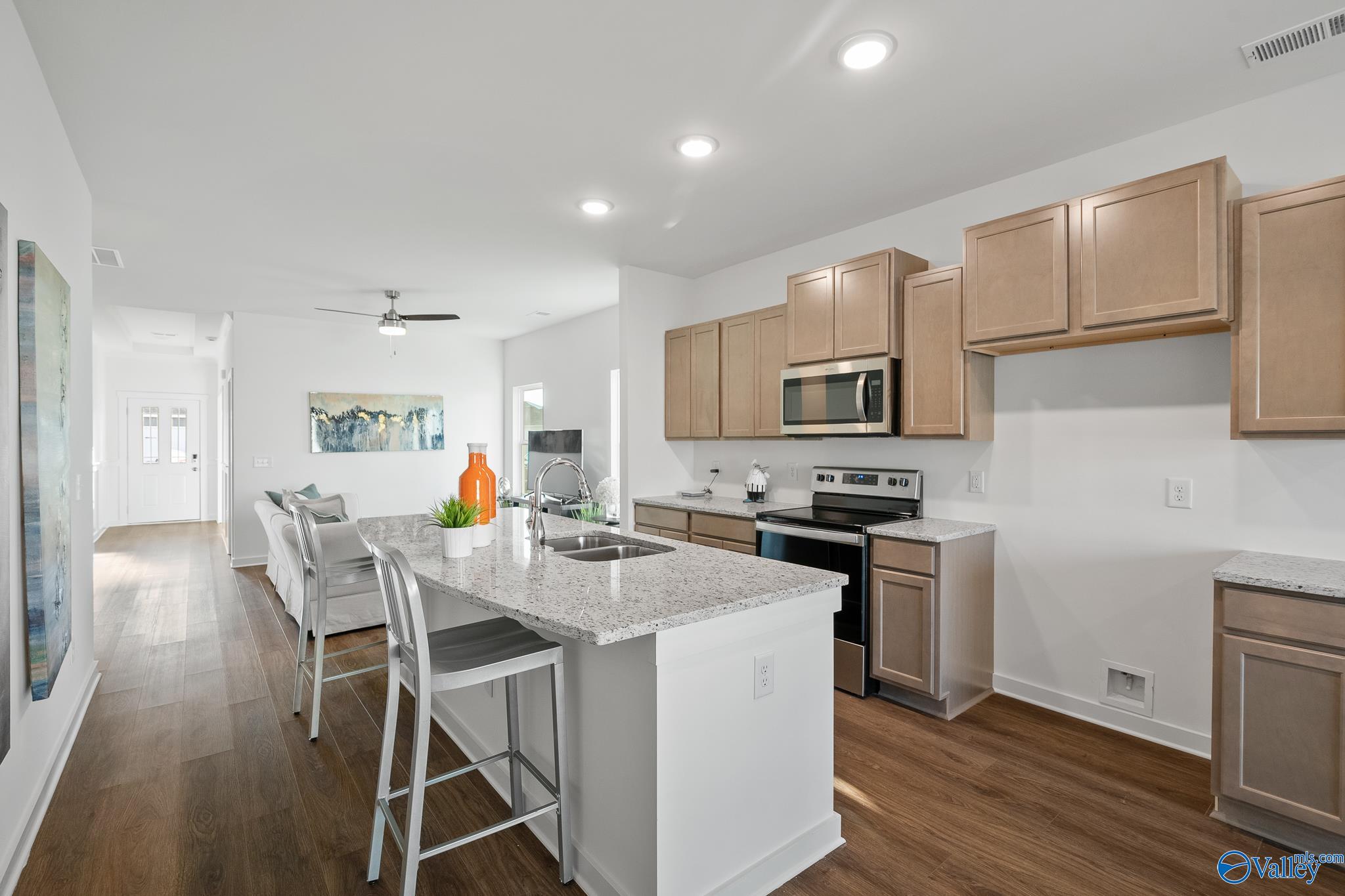 13708 Continental Road
