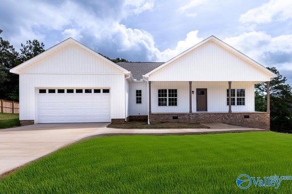 2555 PILGRIM WAY, GADSDEN, AL 35907 - Image 549d6f3d7b779217dee5767c1a51bca6/384317823
