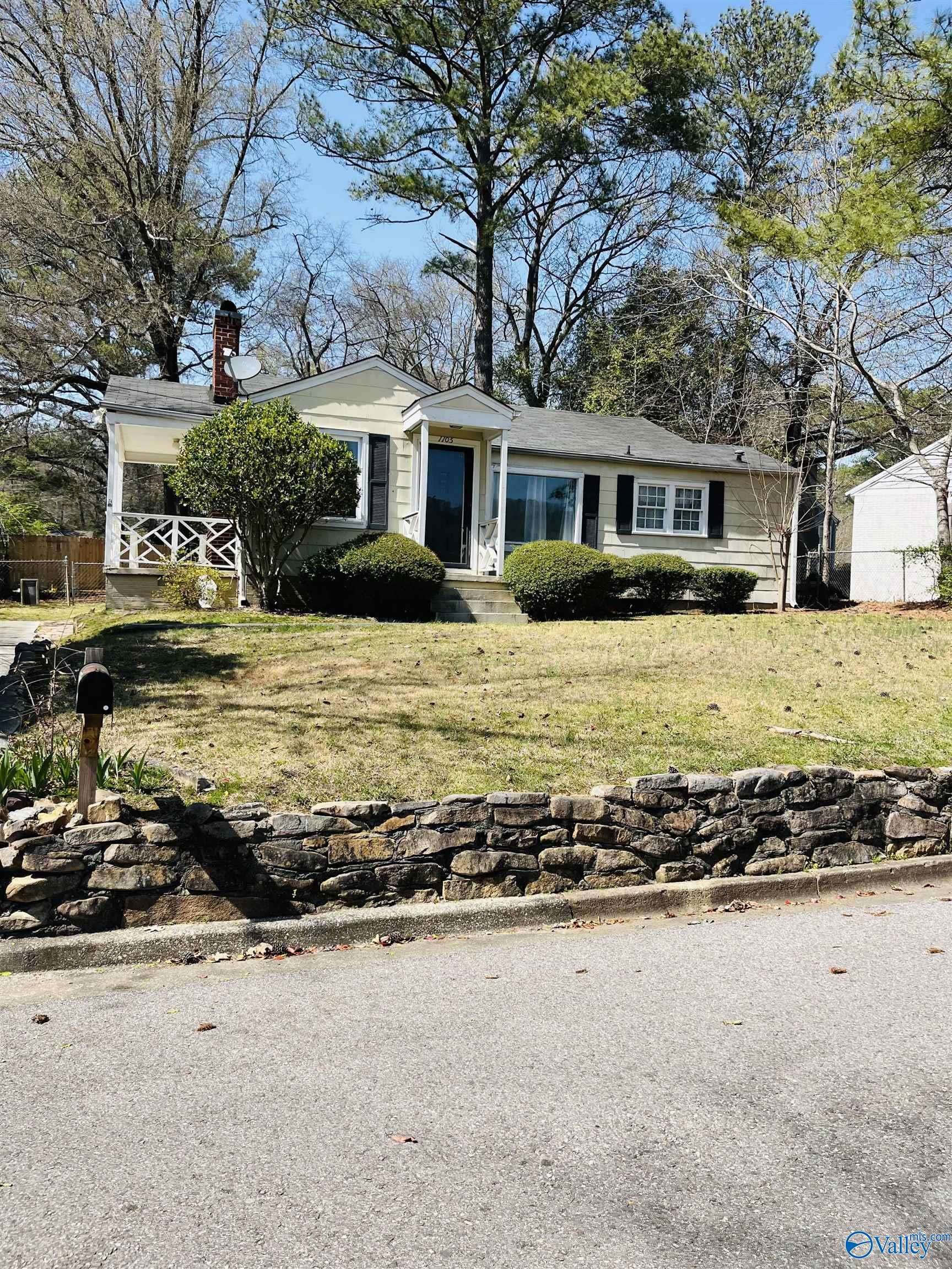 1105 Sangster Road, Gadsden, Alabama image 1
