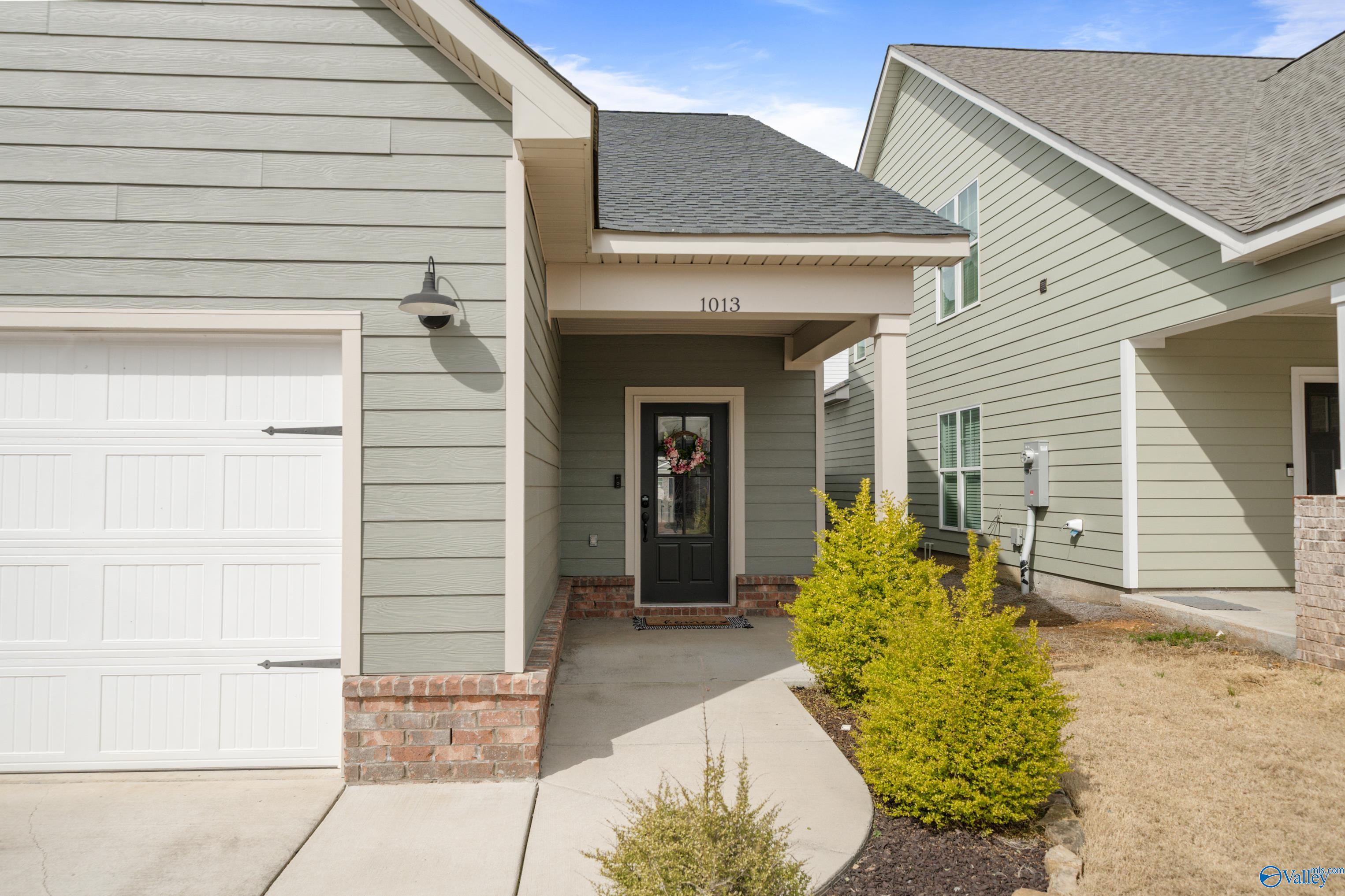 1013 NW Highgrove Heights, Harvest, Alabama image 3