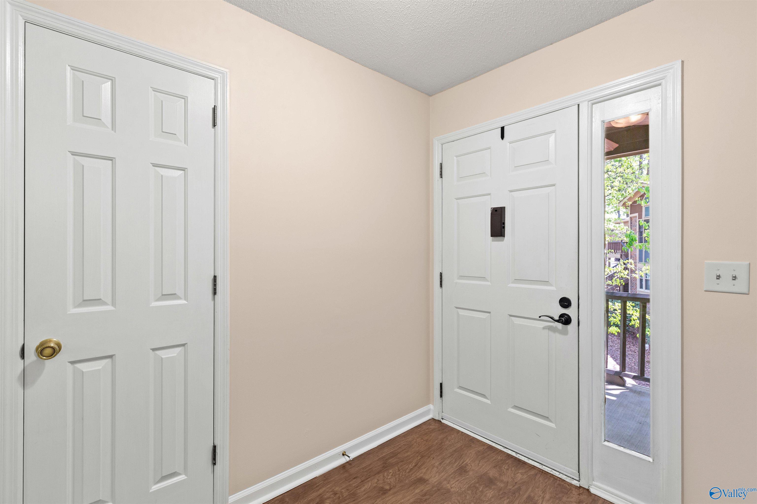 2058 Woodlawn Drive, Huntsville, Alabama image 3