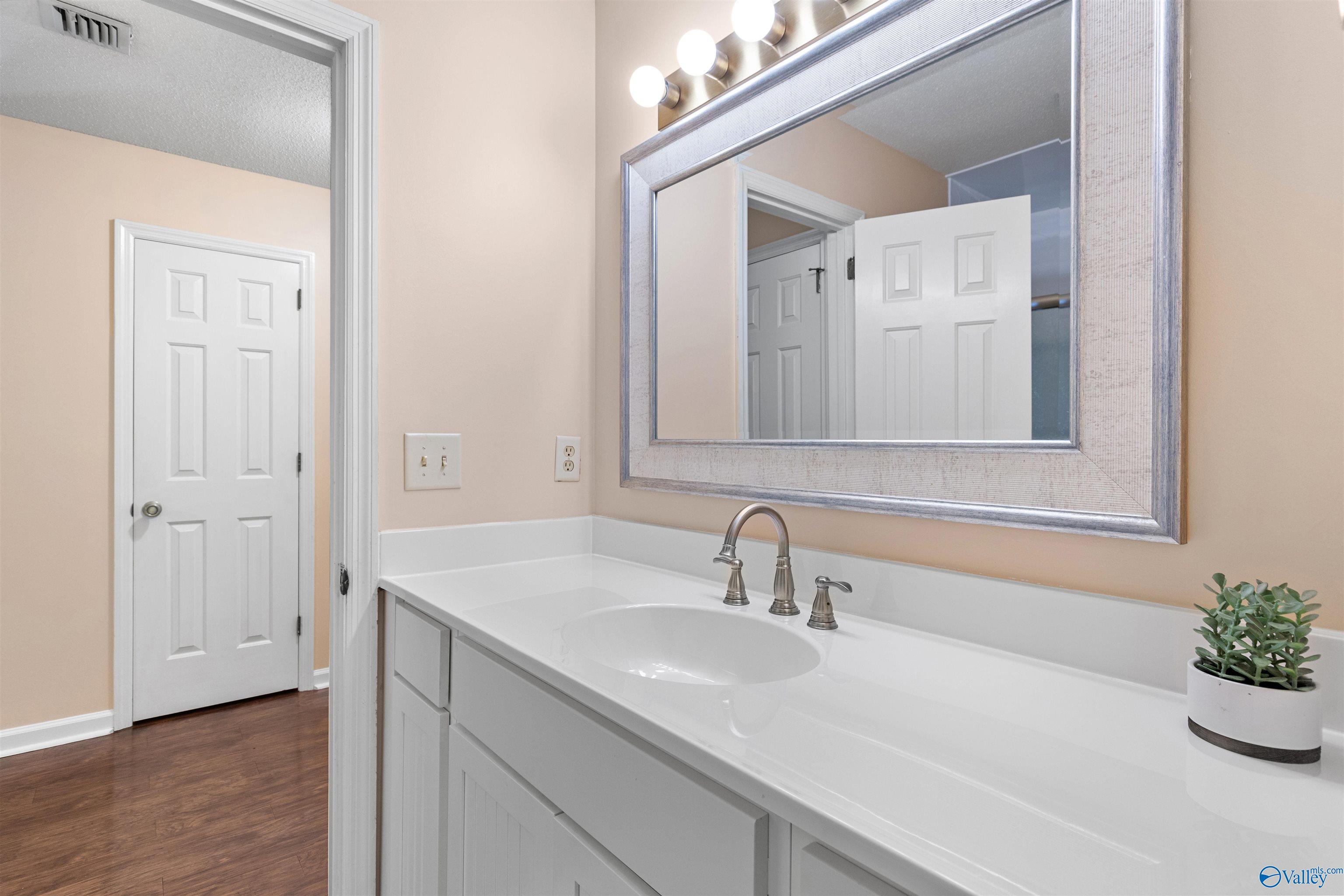 2058 Woodlawn Drive, Huntsville, Alabama image 20