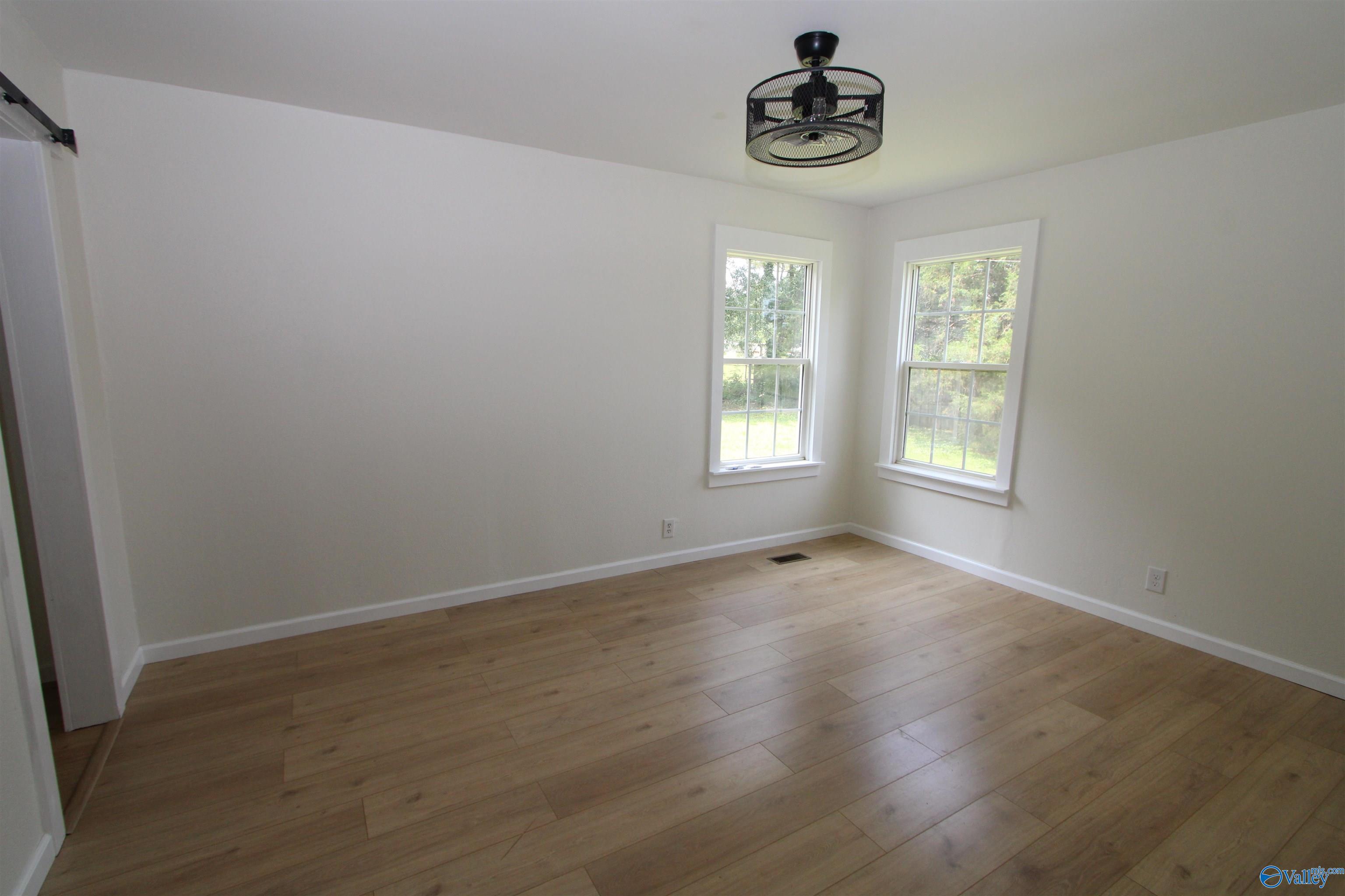 132 E Pine Street, Falkville, Alabama image 3