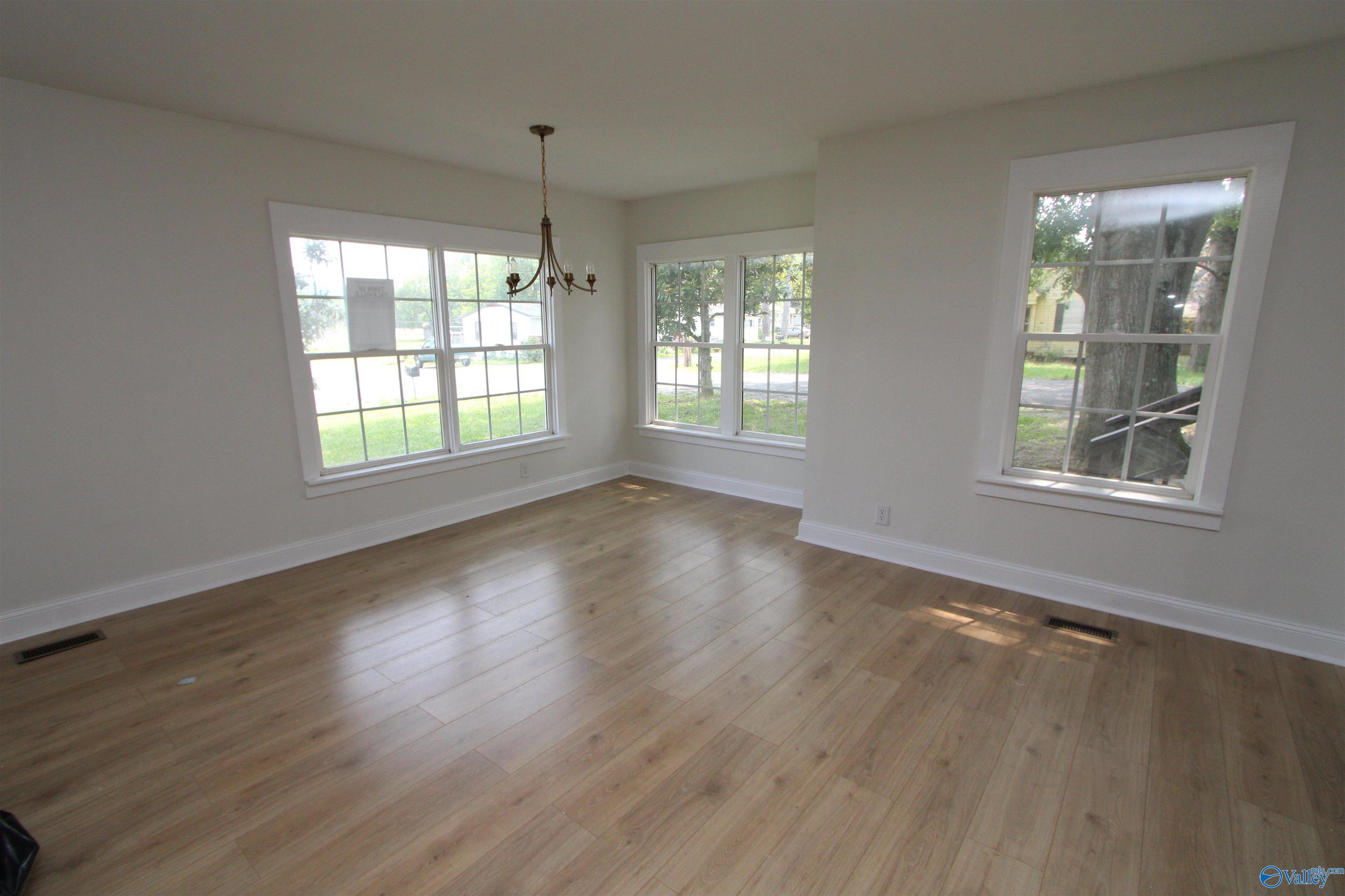 132 E Pine Street, Falkville, Alabama image 2