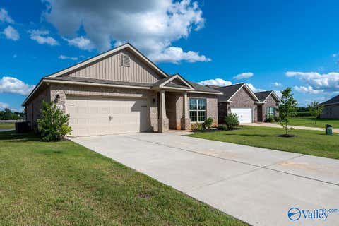 Homes For Rent - 106 Elaina Grey Court<br/> New Market, AL 35761