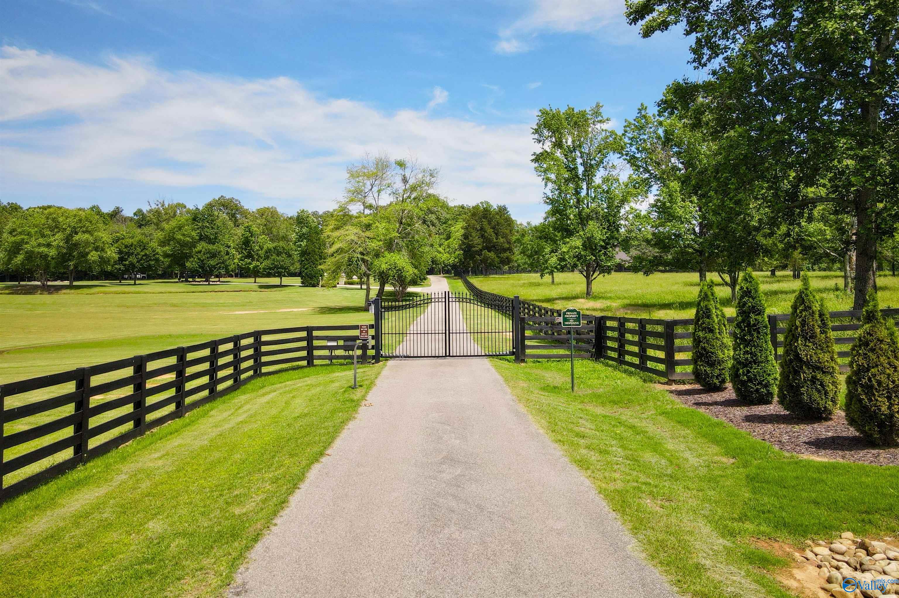 2400 Breeding Drive, Hartselle, Alabama image 50