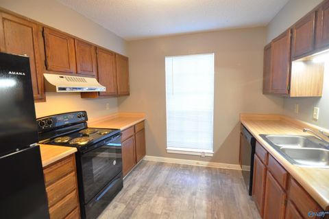Apartment For Rent - 2606 Wynterhall Rd #C<br/> Huntsville, AL 35803