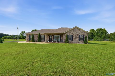Homes For Sale - 2063 County Road 246<br/> Lawrence County, Moulton, AL 35650