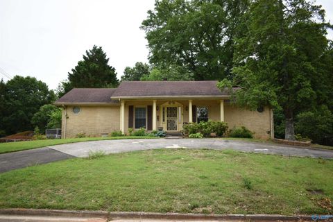 Homes For Sale - 3305 Greymont Drive<br/> Huntsville, AL 35801