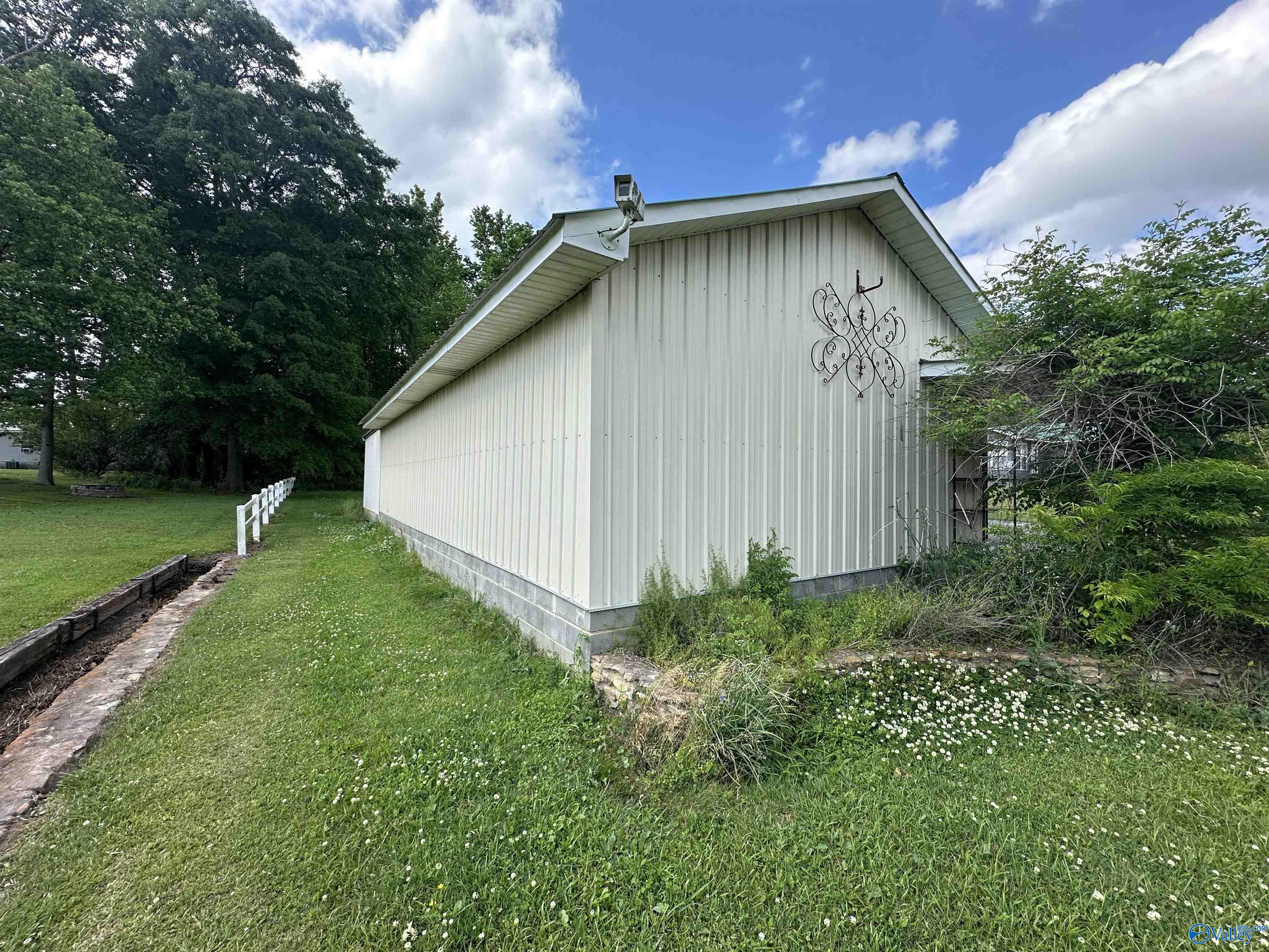 127 Friar Tuck Way