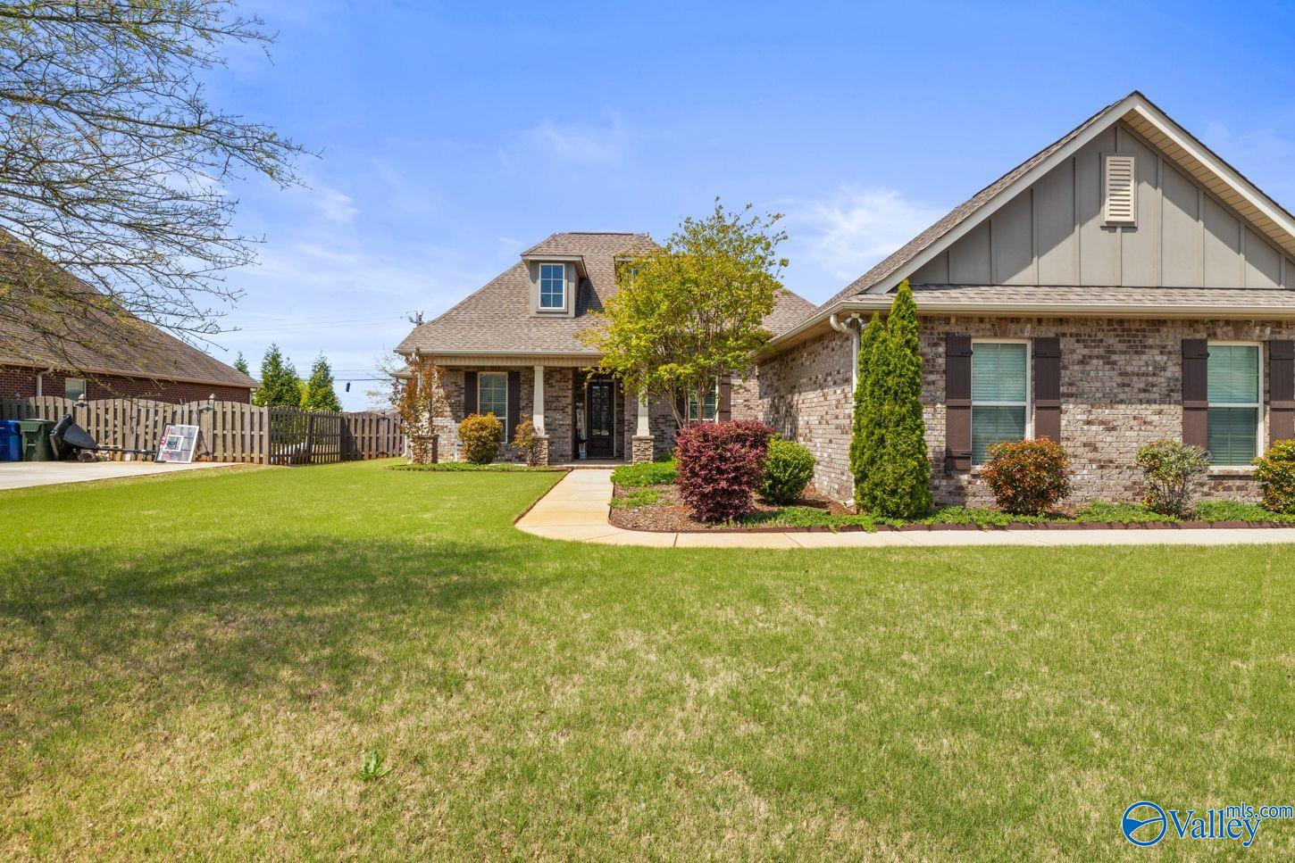 205 Farmdale Drive, Madison, Alabama image 3