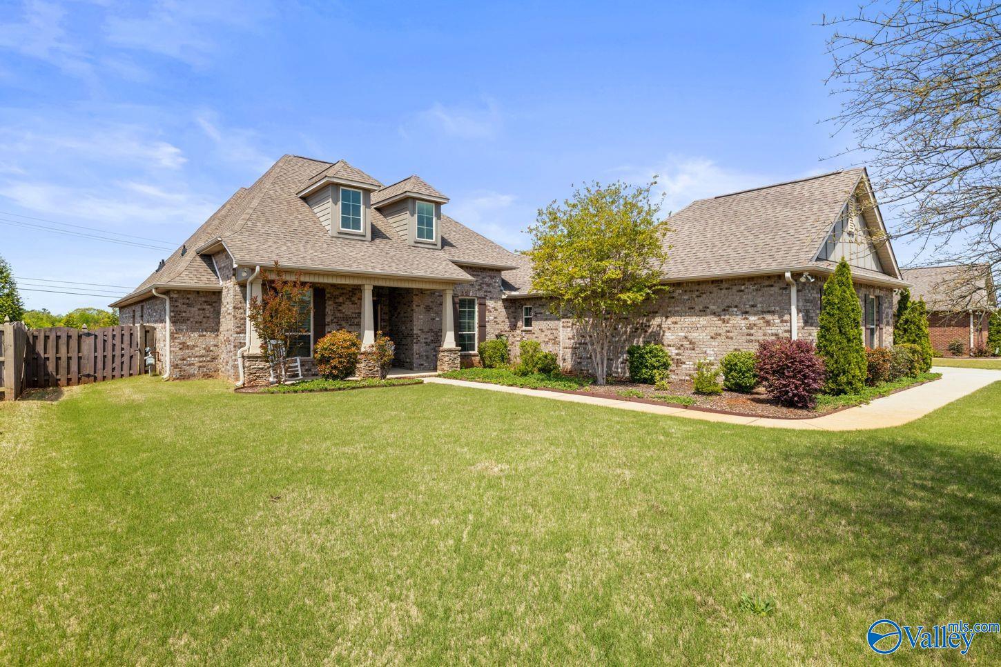 205 Farmdale Drive, Madison, Alabama image 1