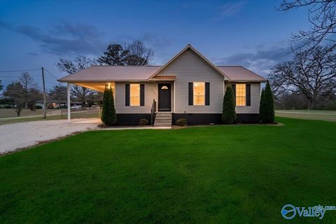 Homes For Sale - 8795 Segers Road<br/> Madison, AL 35756