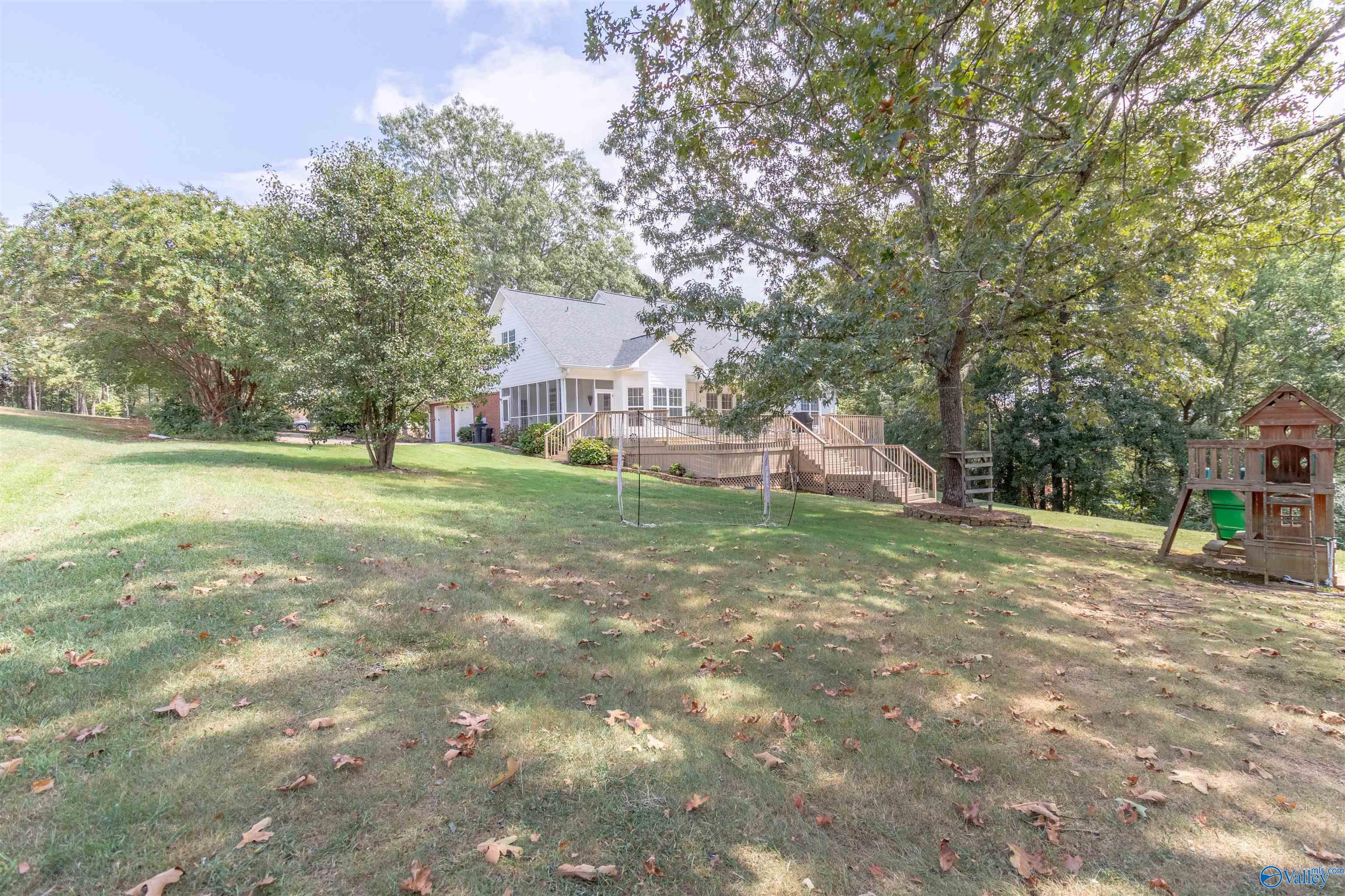 255 River Pointe Drive, Guntersville, Alabama image 7