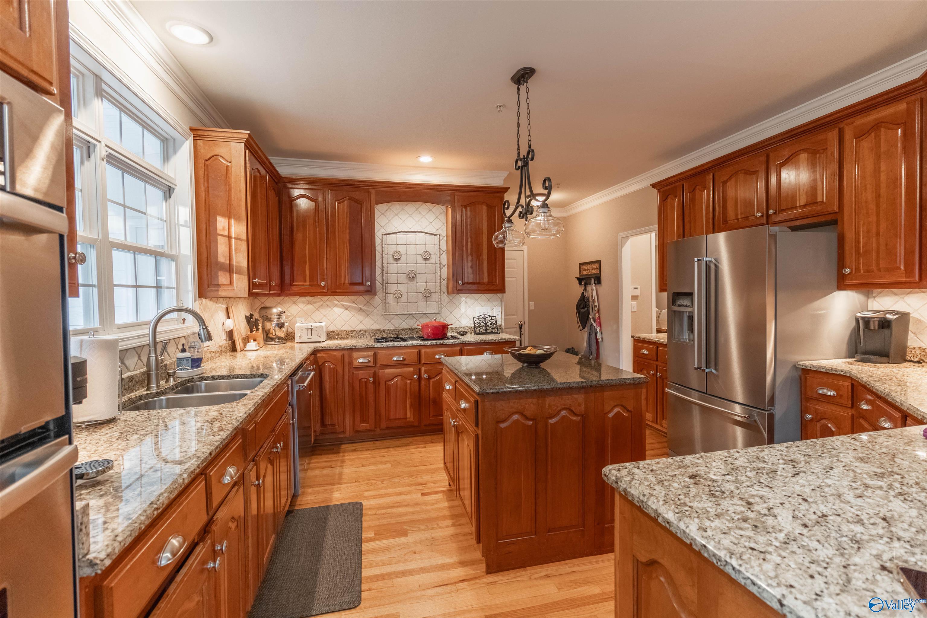 255 River Pointe Drive, Guntersville, Alabama image 19