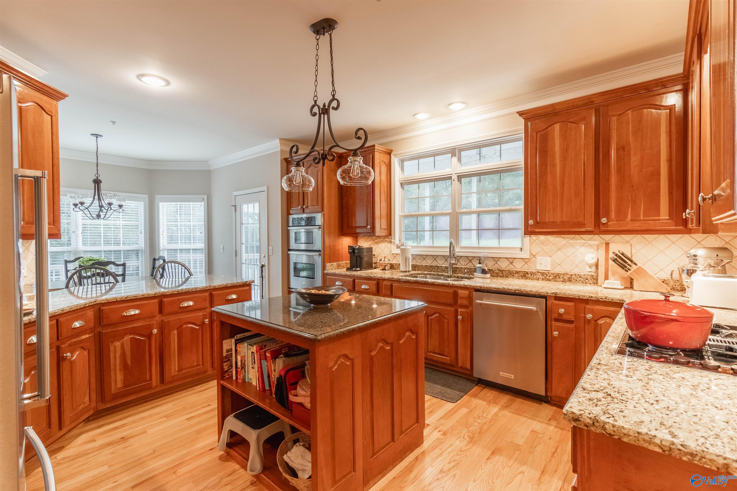 255 River Pointe Drive, Guntersville, Alabama image 18