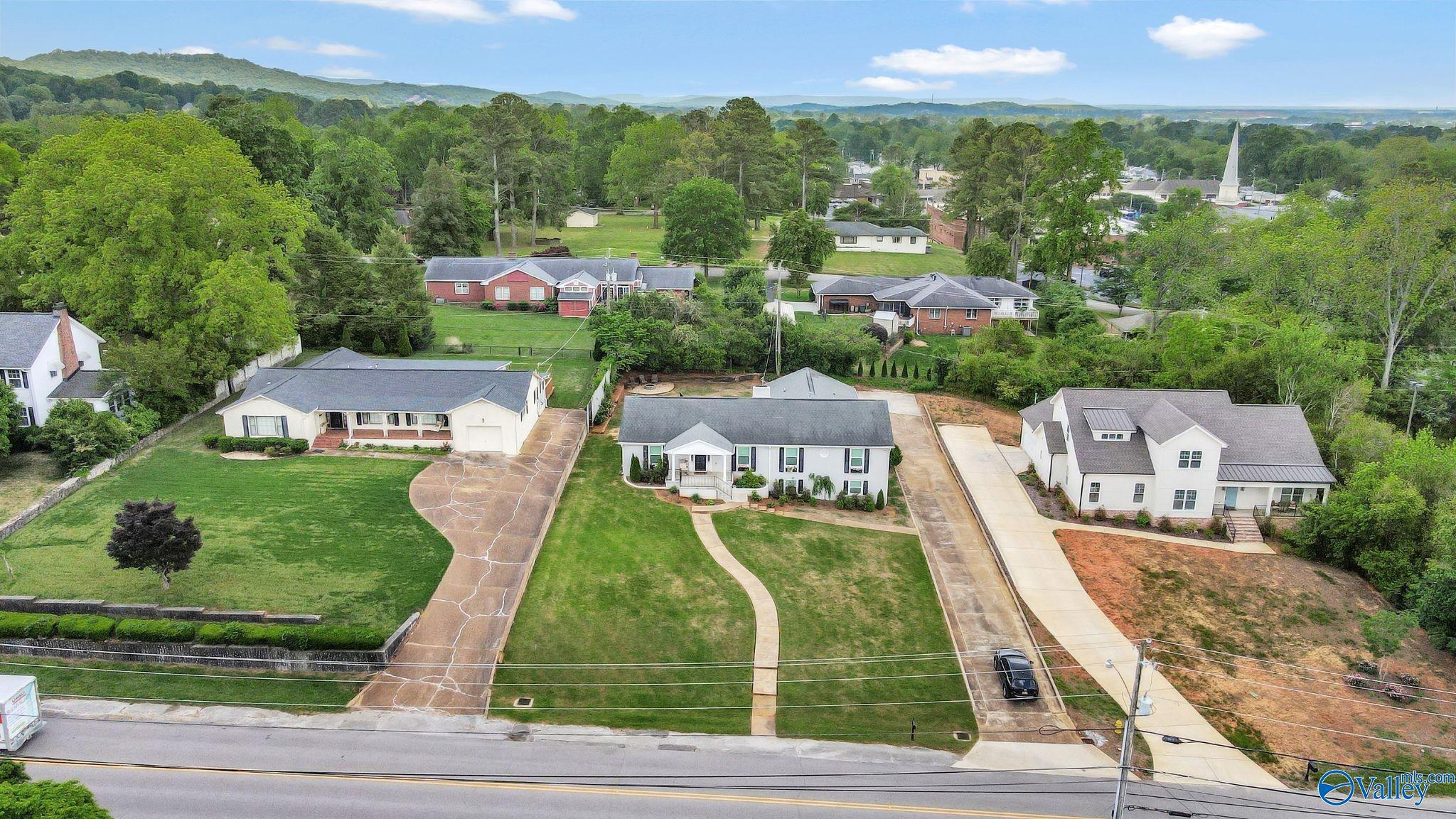 212 Longwood Drive, Huntsville, Alabama image 7
