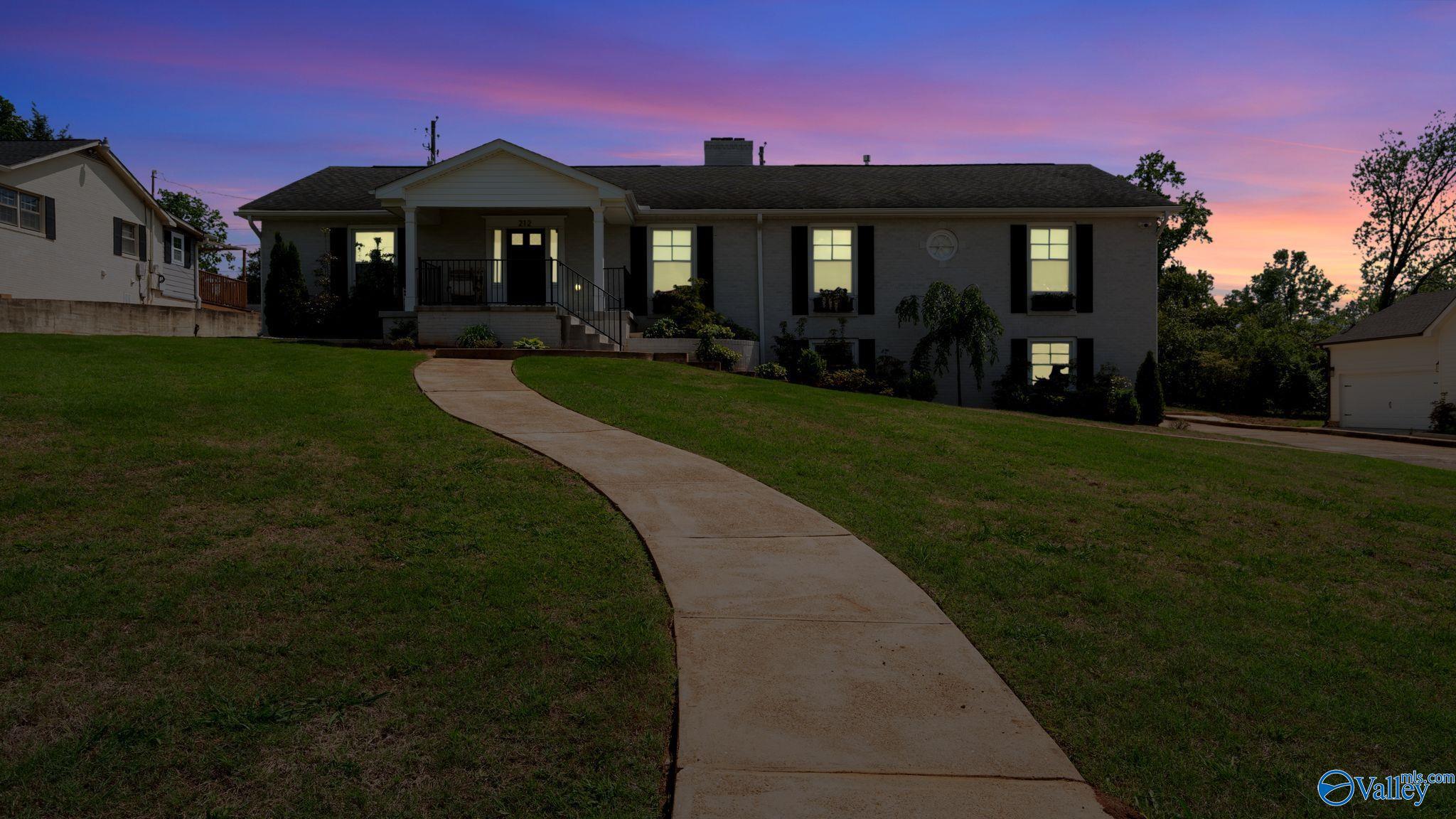 212 Longwood Drive, Huntsville, Alabama image 9