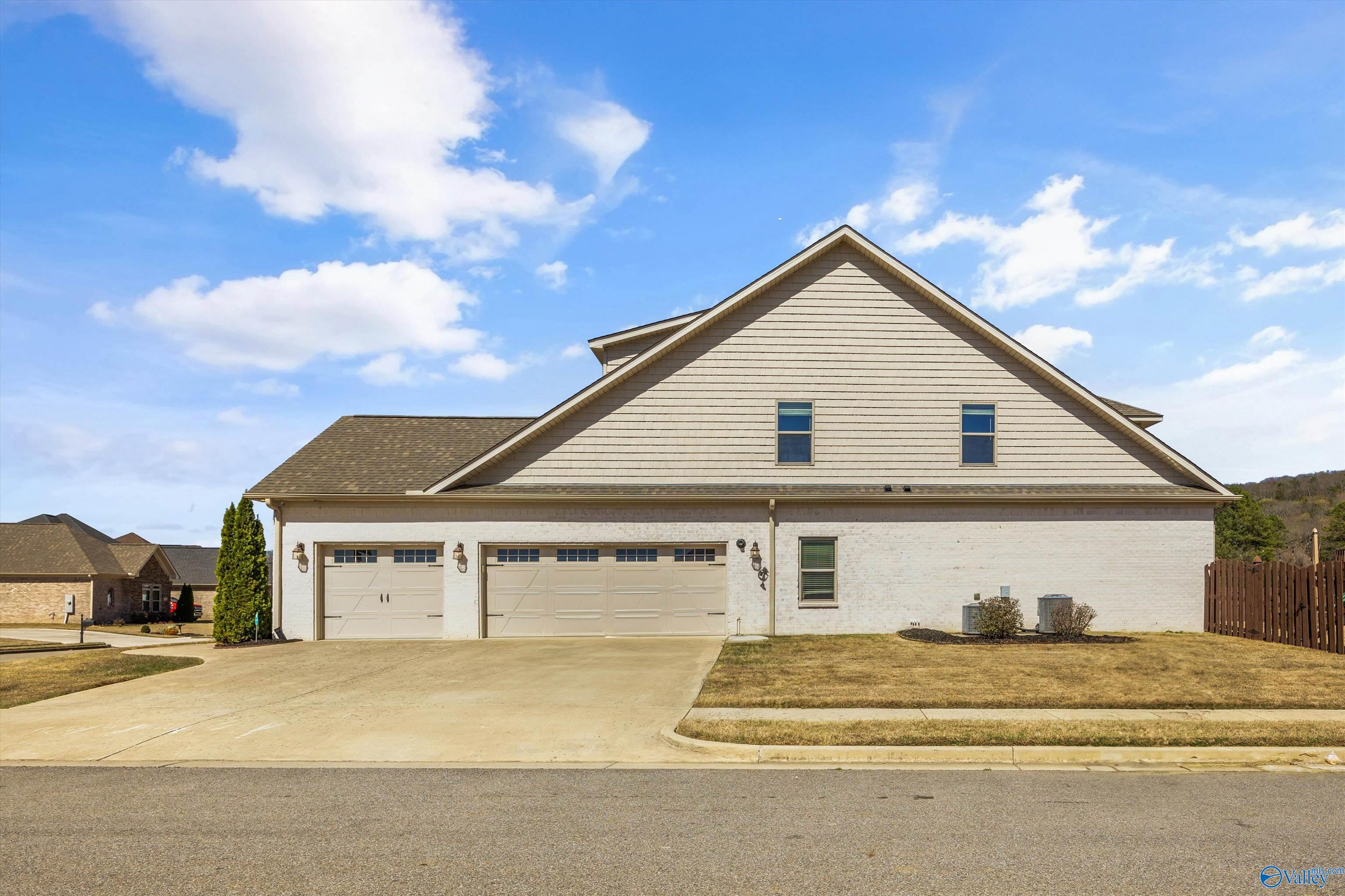 2002 Bays Water Drive