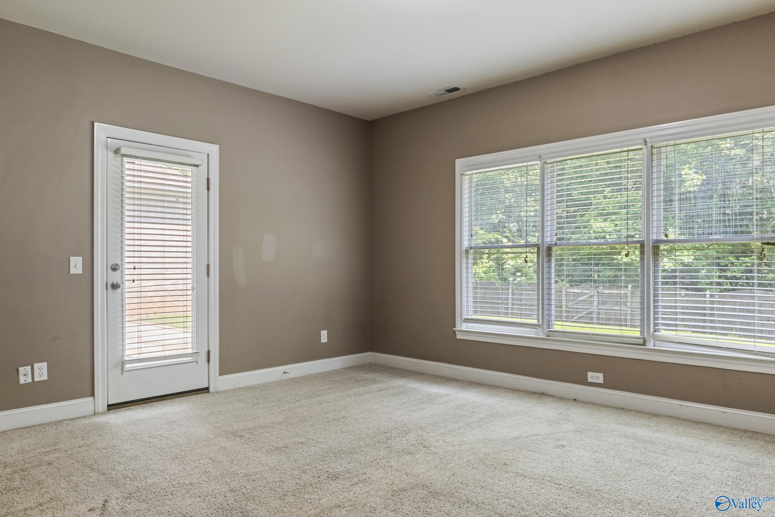 308 Blue Creek Drive, Harvest, Alabama image 16