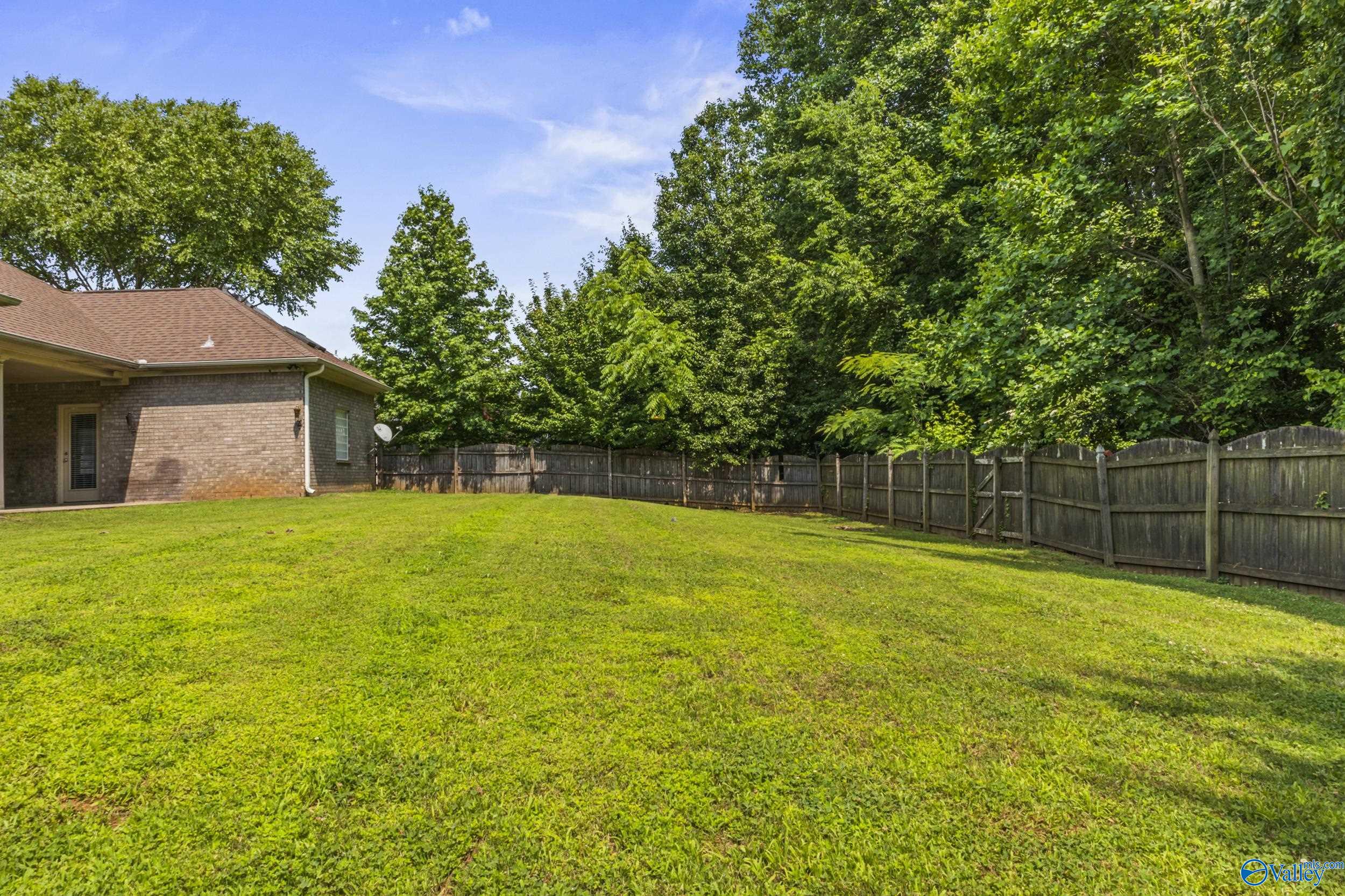 308 Blue Creek Drive, Harvest, Alabama image 28