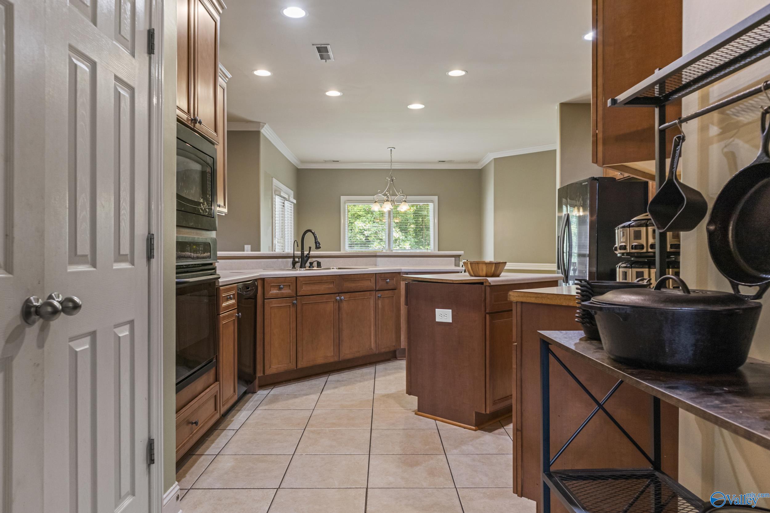 308 Blue Creek Drive, Harvest, Alabama image 8