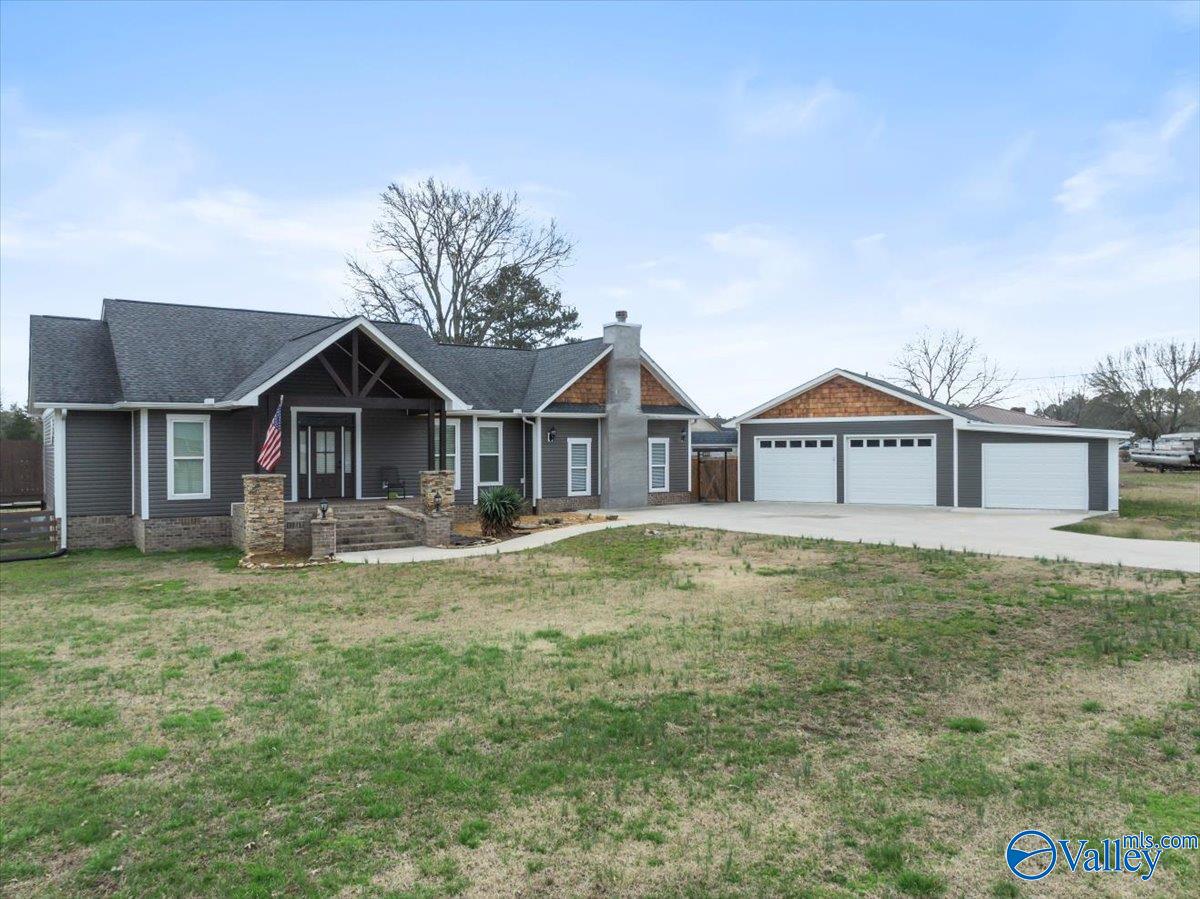 190 Willow Lake Circle, Guntersville, Alabama image 1
