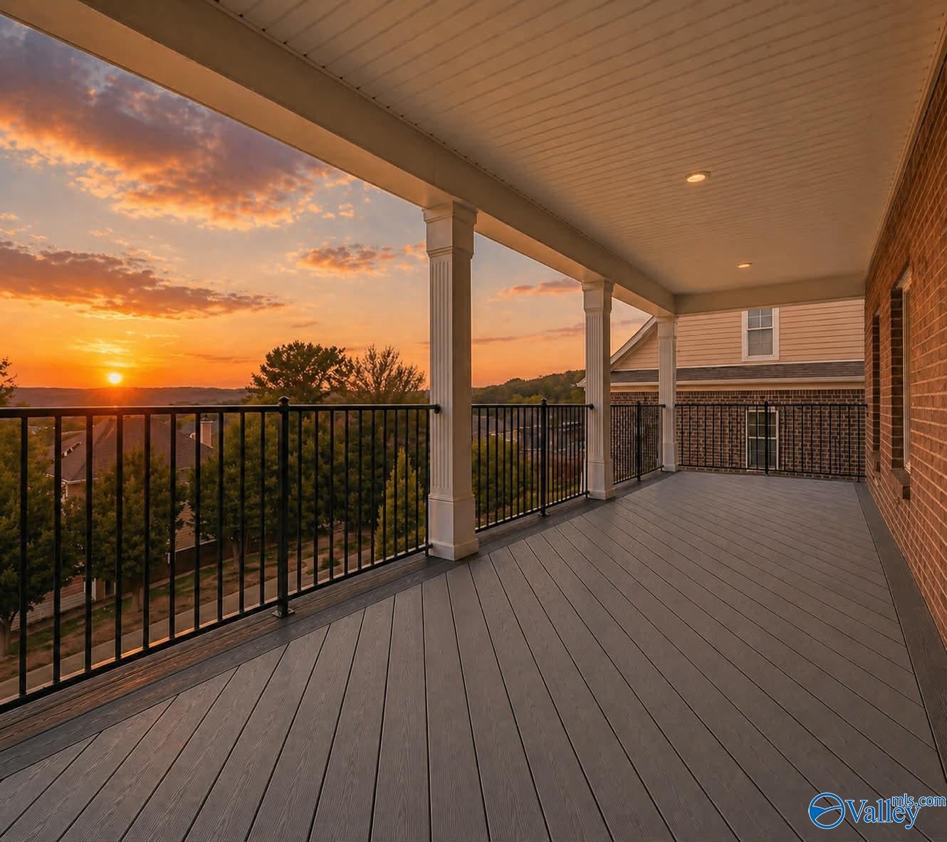 2821 Talon Circle