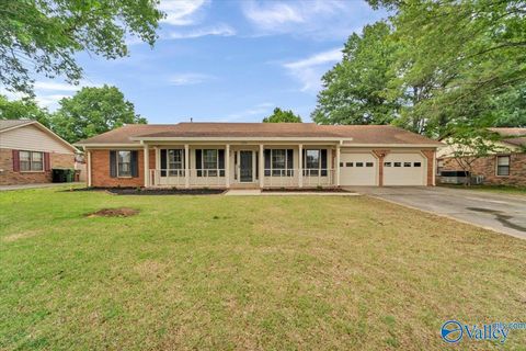 Photo of 2214 Anderson Drive SW, Decatur, AL 35603 (MLS # 21919438)