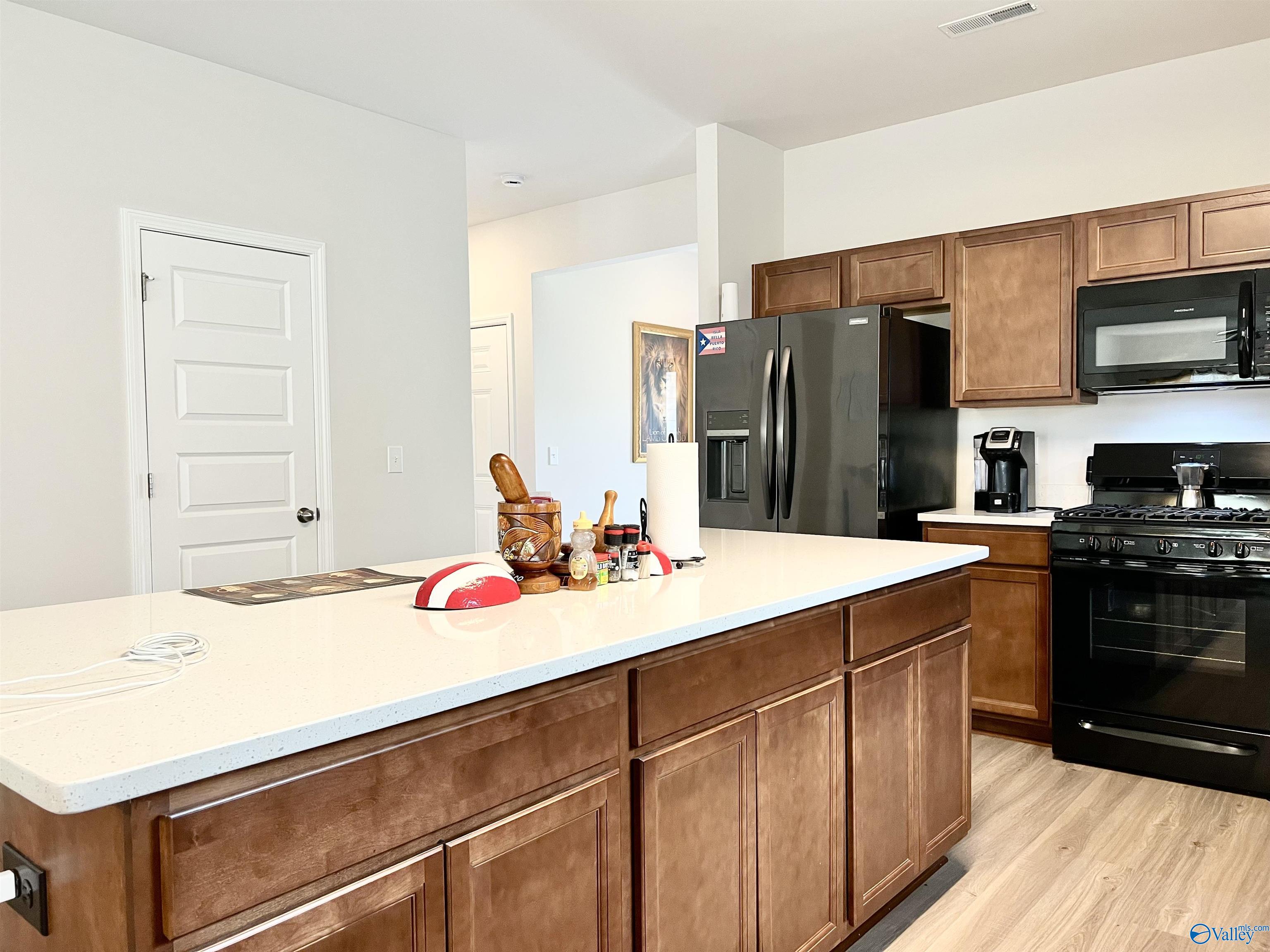 212 Fairbrook Drive, New Market, Alabama image 7