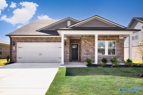 Photo of 106 Gypsy Way, Toney, AL 35773 (MLS # 21902313) Photo of 106 Gypsy Way, Toney, AL 35773 (MLS # 21902313)
