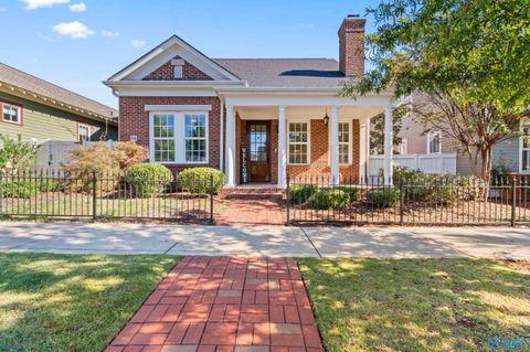 Homes For Sale - 94 Hillcrest Avenue<br/> Huntsville, AL 35806