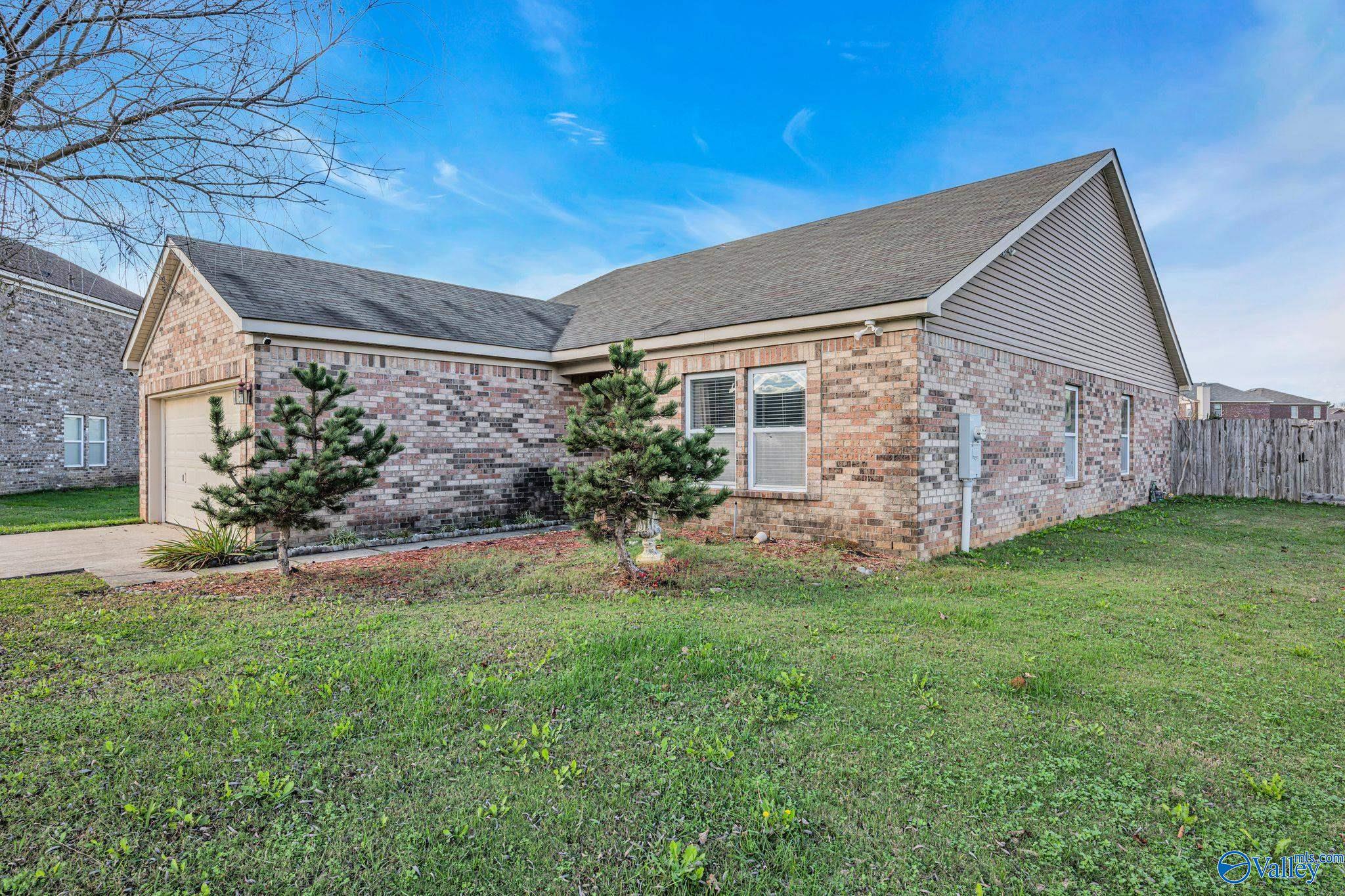 220 Ashbrook Circle, Harvest, Alabama image 4