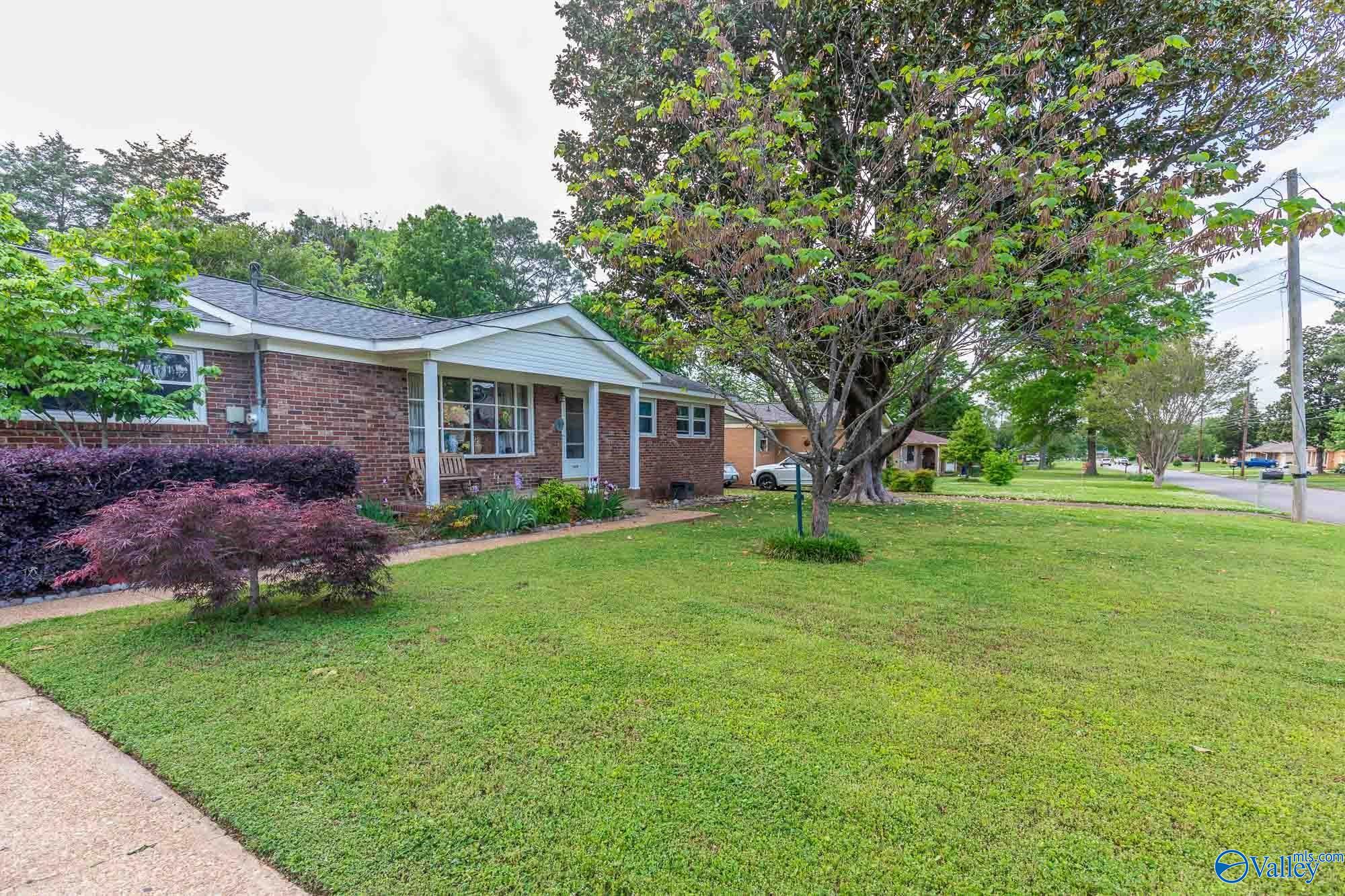 11310 Maplecrest Drive, Huntsville, Alabama image 3