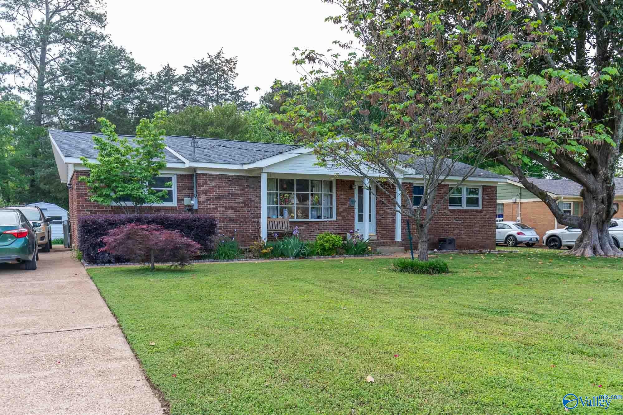 11310 Maplecrest Drive, Huntsville, Alabama image 5