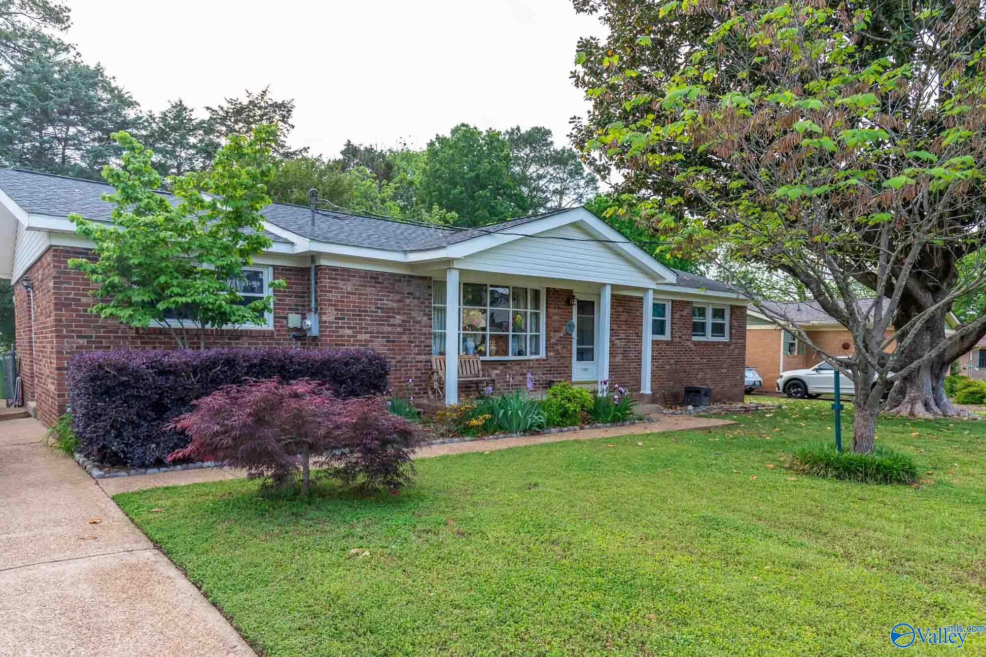 11310 Maplecrest Drive, Huntsville, Alabama image 4