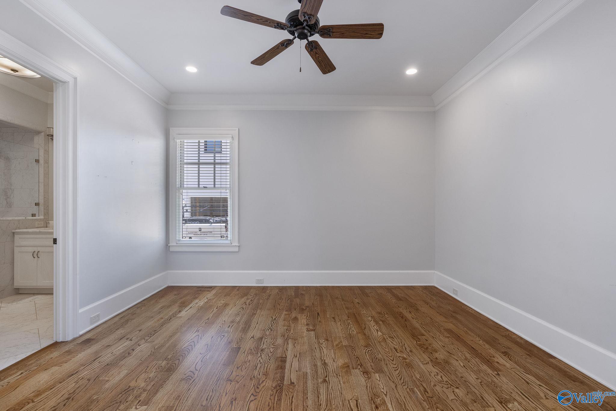 Huntsville, Alabama 35802, United States, 4 Bedrooms Bedrooms, ,3 BathroomsBathrooms,Residential,Active,222372