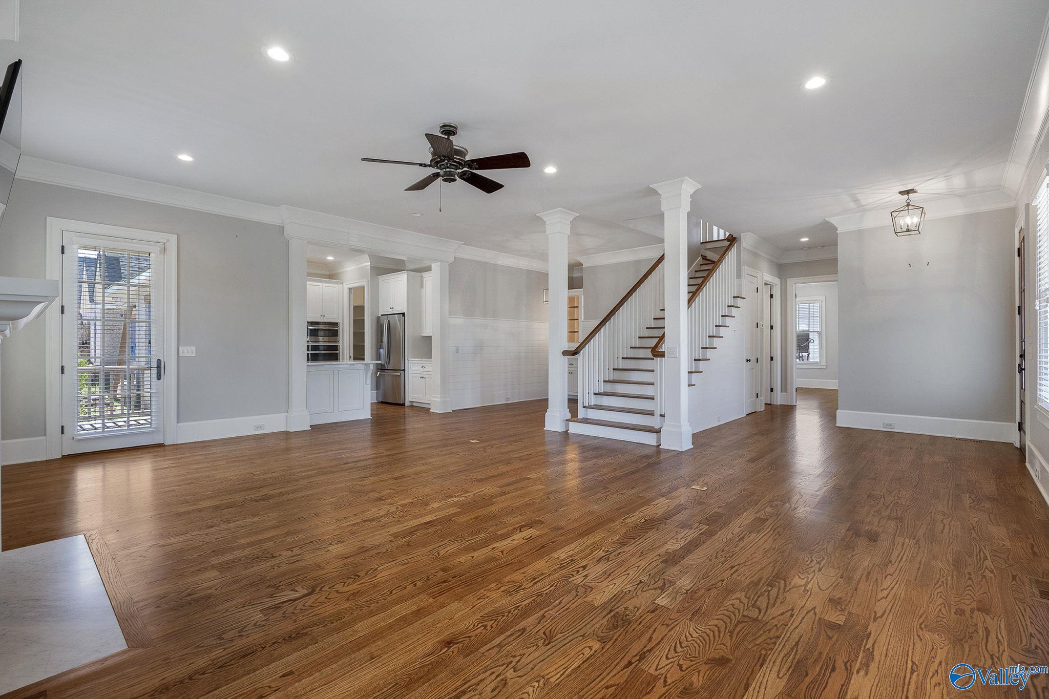 Huntsville, Alabama 35802, United States, 4 Bedrooms Bedrooms, ,3 BathroomsBathrooms,Residential,Active,222372