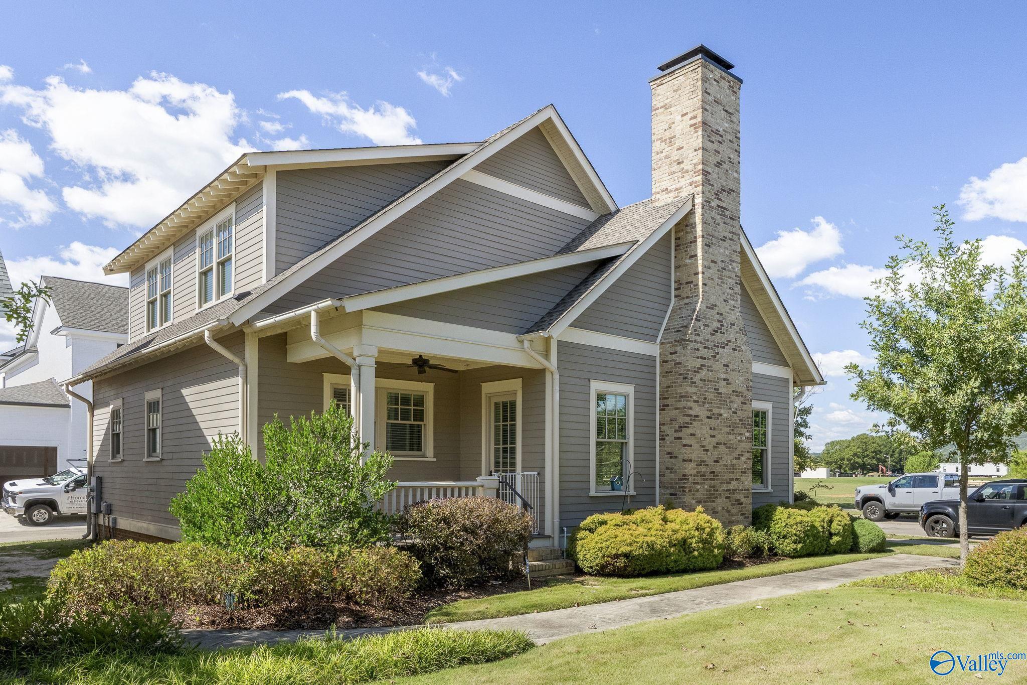 Huntsville, Alabama 35802, United States, 4 Bedrooms Bedrooms, ,3 BathroomsBathrooms,Residential,Active,222372