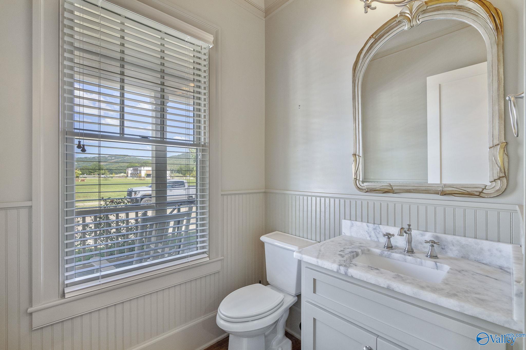 Huntsville, Alabama 35802, United States, 4 Bedrooms Bedrooms, ,3 BathroomsBathrooms,Residential,Active,222372