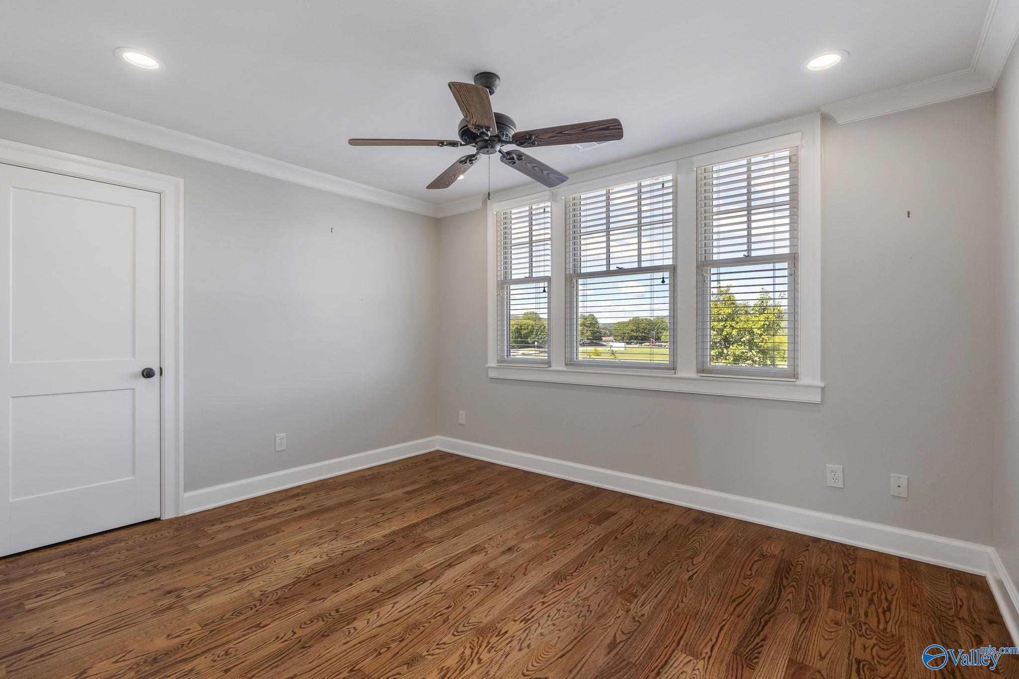 Huntsville, Alabama 35802, United States, 4 Bedrooms Bedrooms, ,3 BathroomsBathrooms,Residential,Active,222372