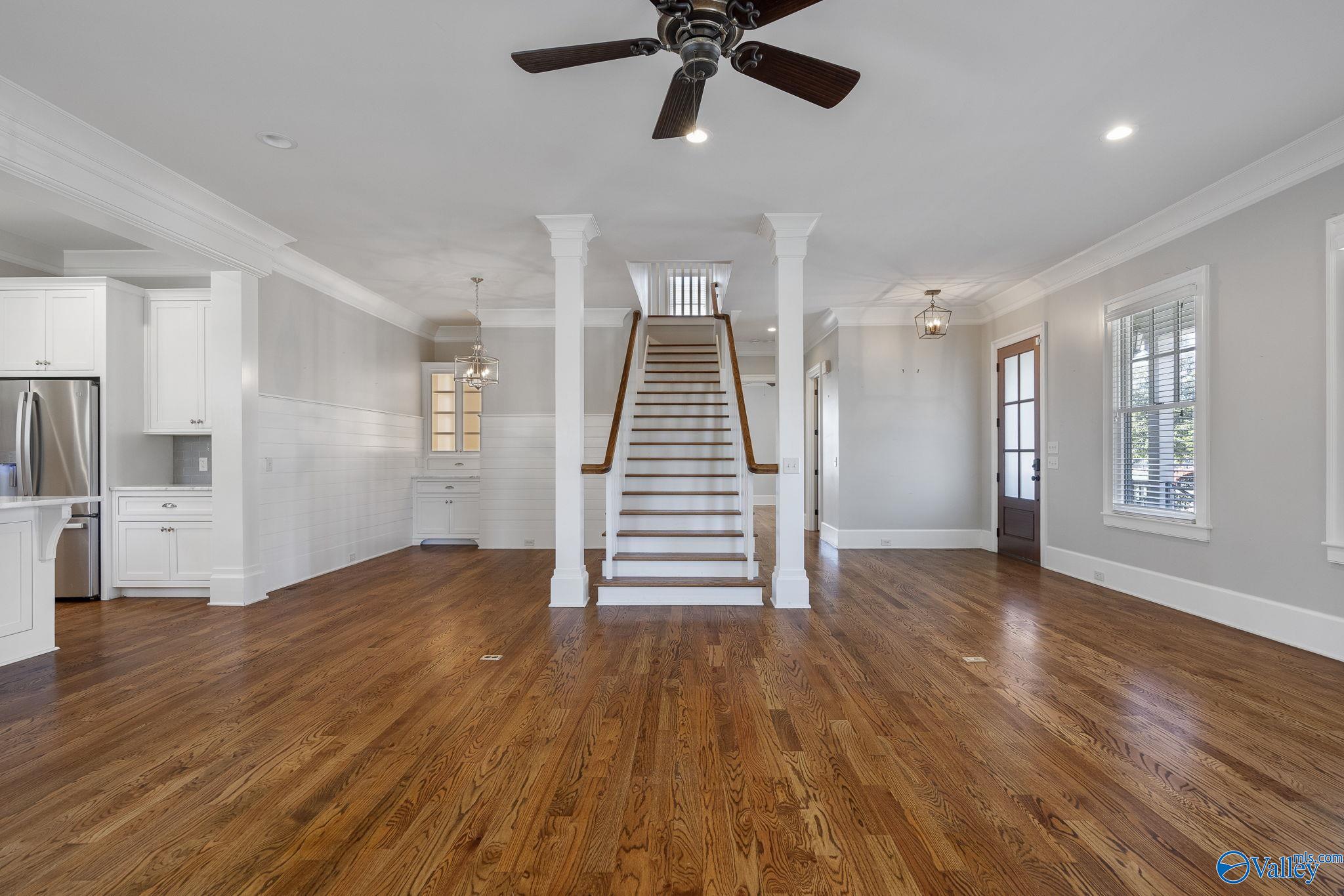 Huntsville, Alabama 35802, United States, 4 Bedrooms Bedrooms, ,3 BathroomsBathrooms,Residential,Active,222372